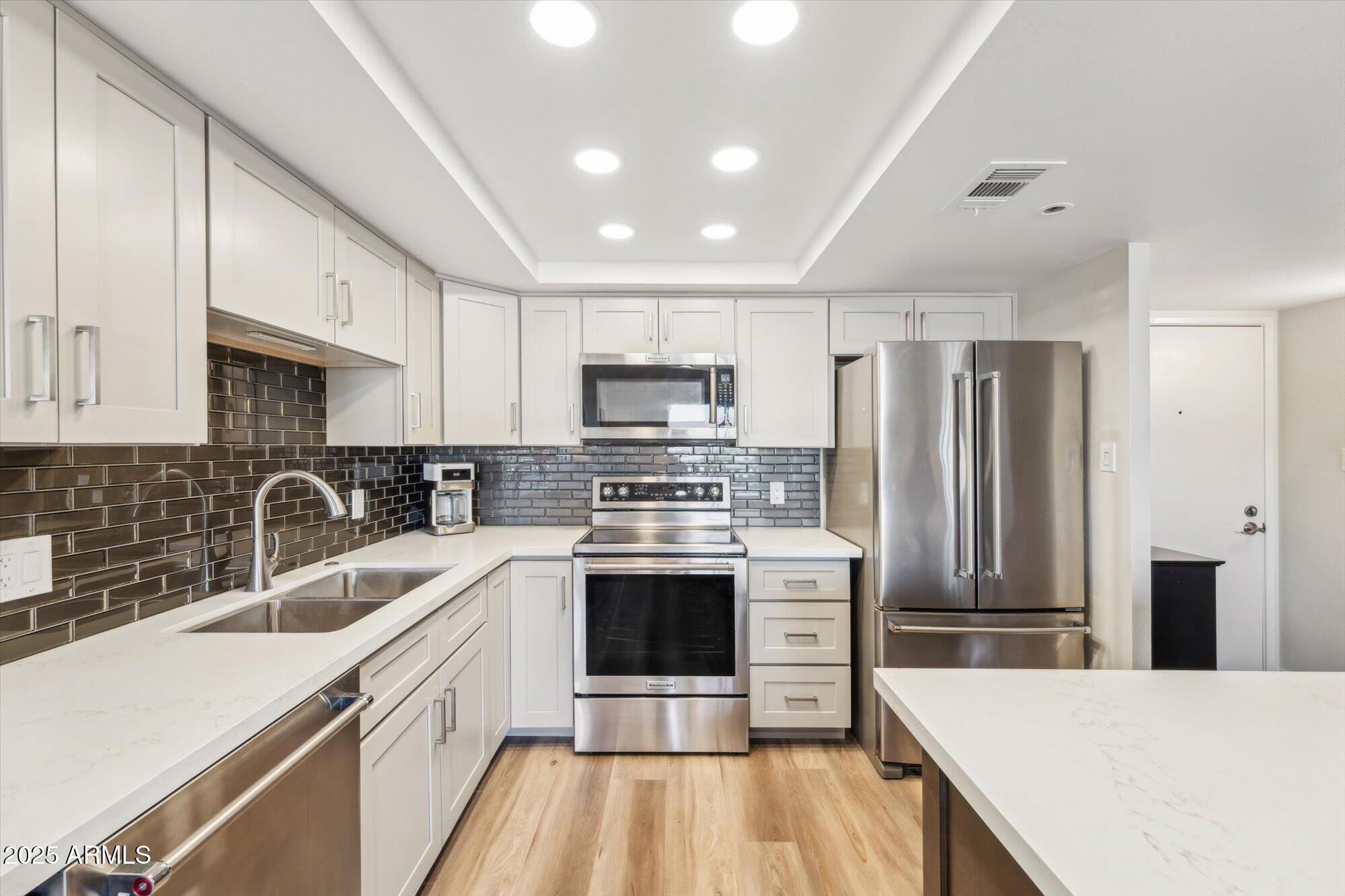 7850 E CAMELBACK Road, 608