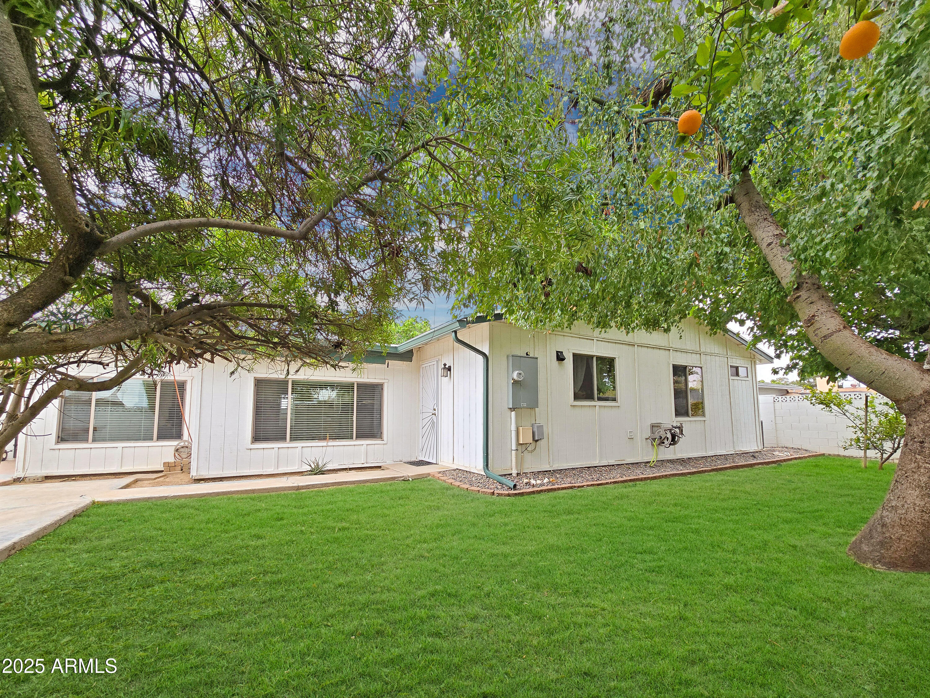 3108 W BUTLER Drive