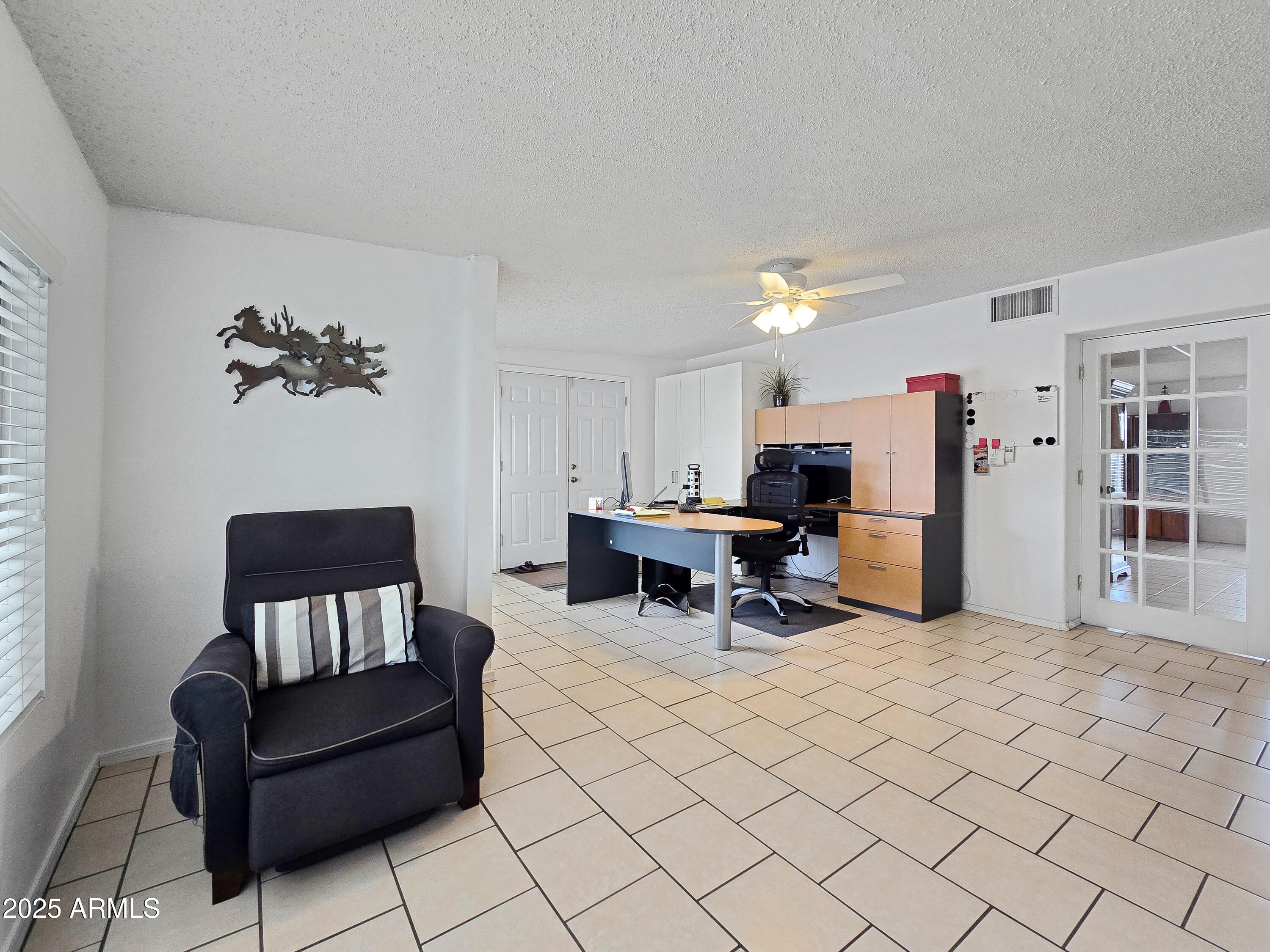 3108 W BUTLER Drive
