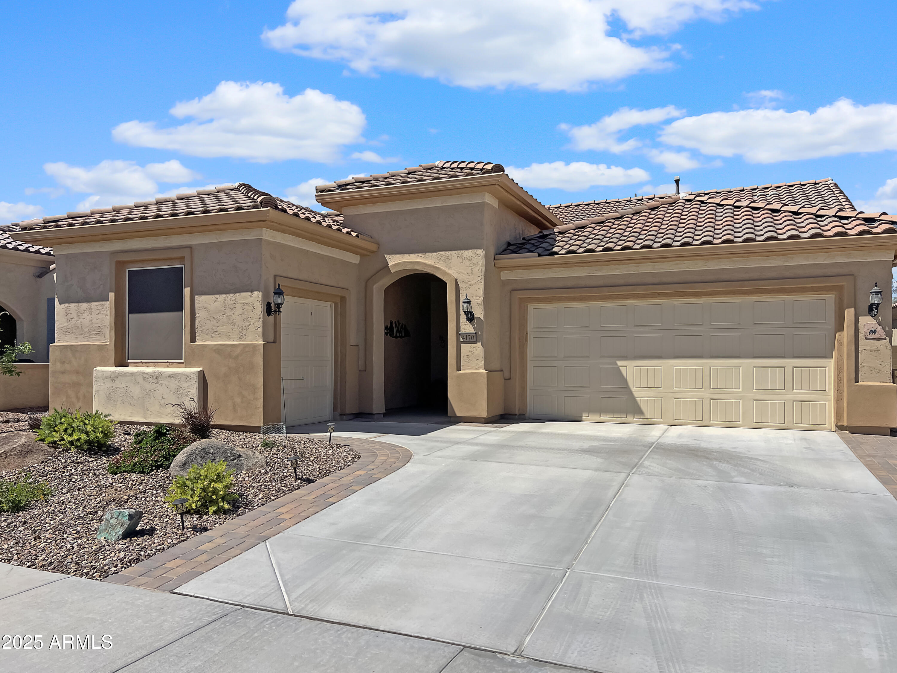 4170 N HAWTHORN Drive