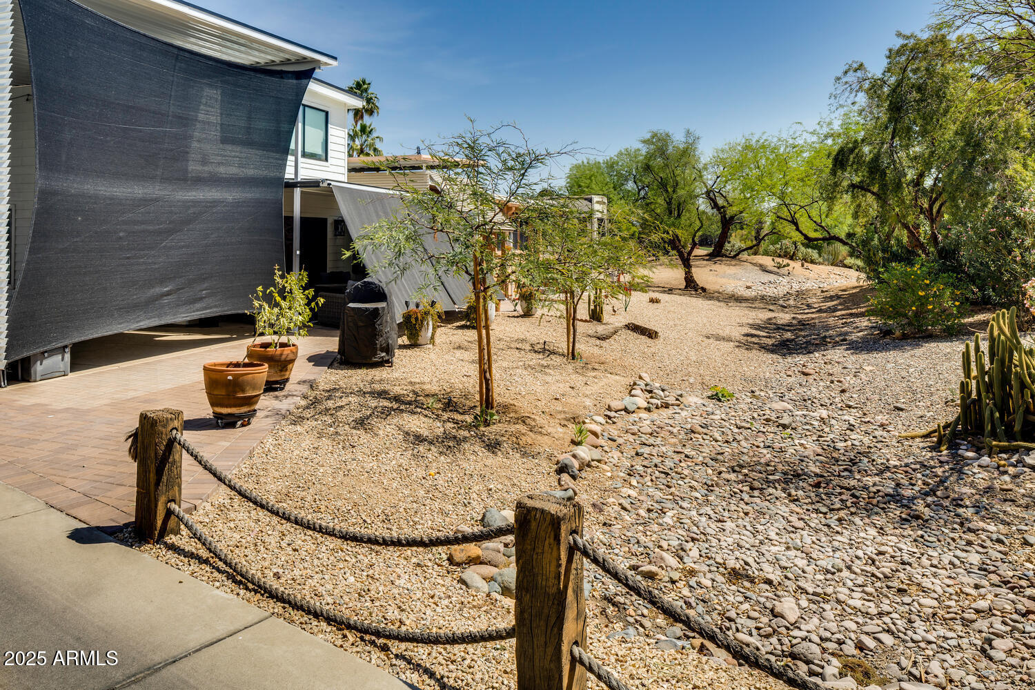 17200 W BELL Road, 339
