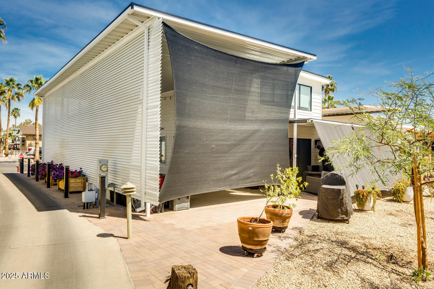17200 W BELL Road, 339