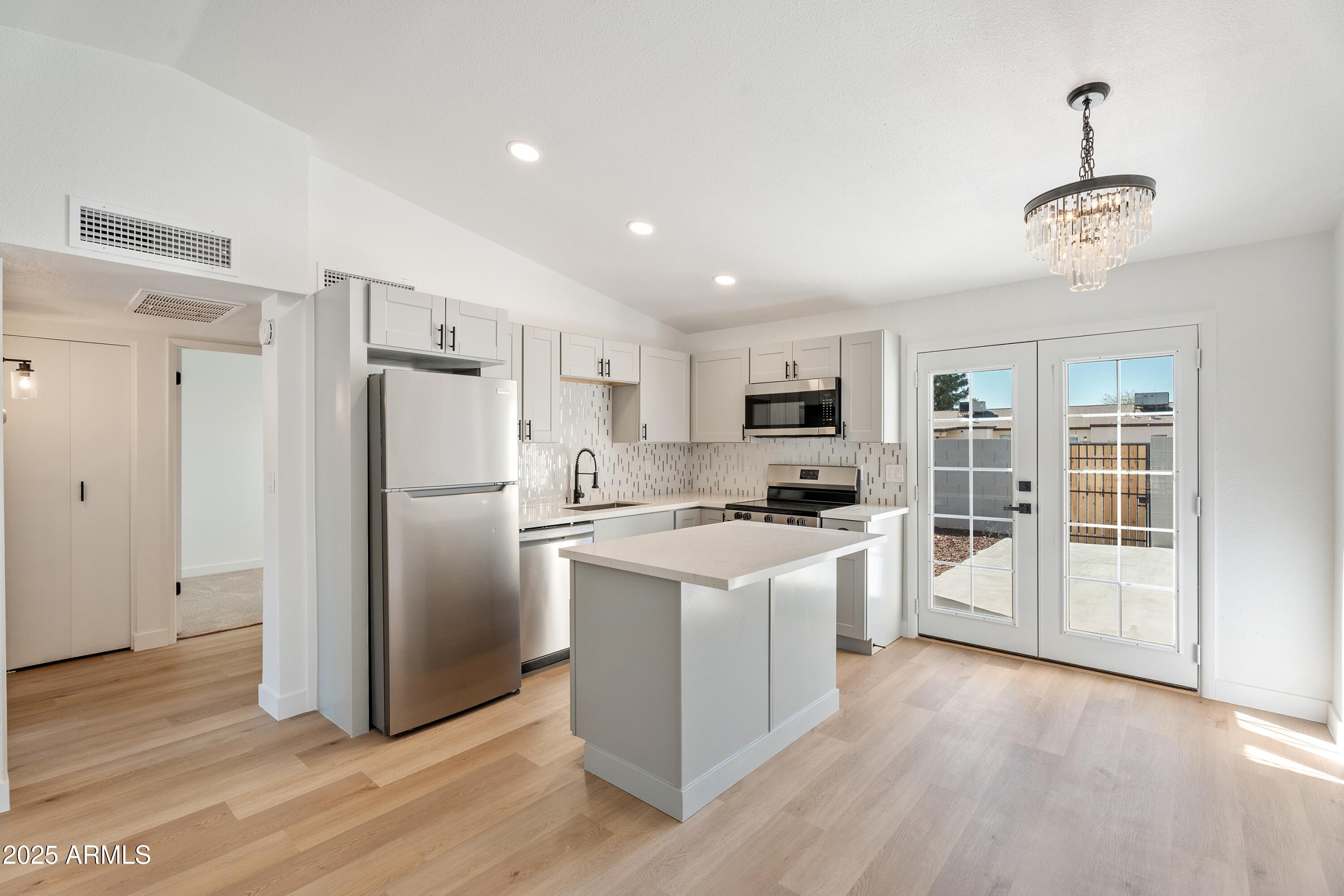 3646 N 69TH Avenue, 55