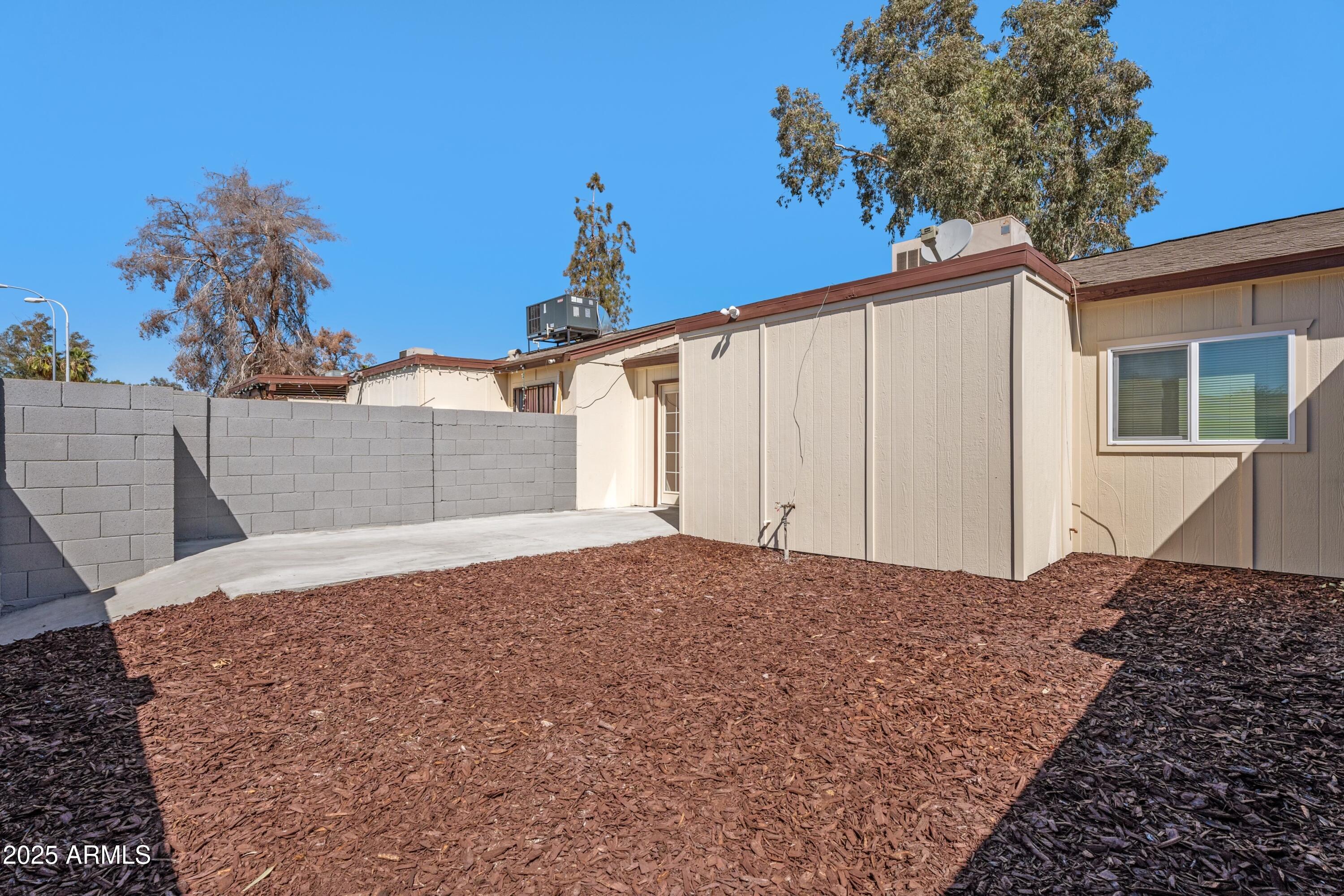 3646 N 69TH Avenue, 55