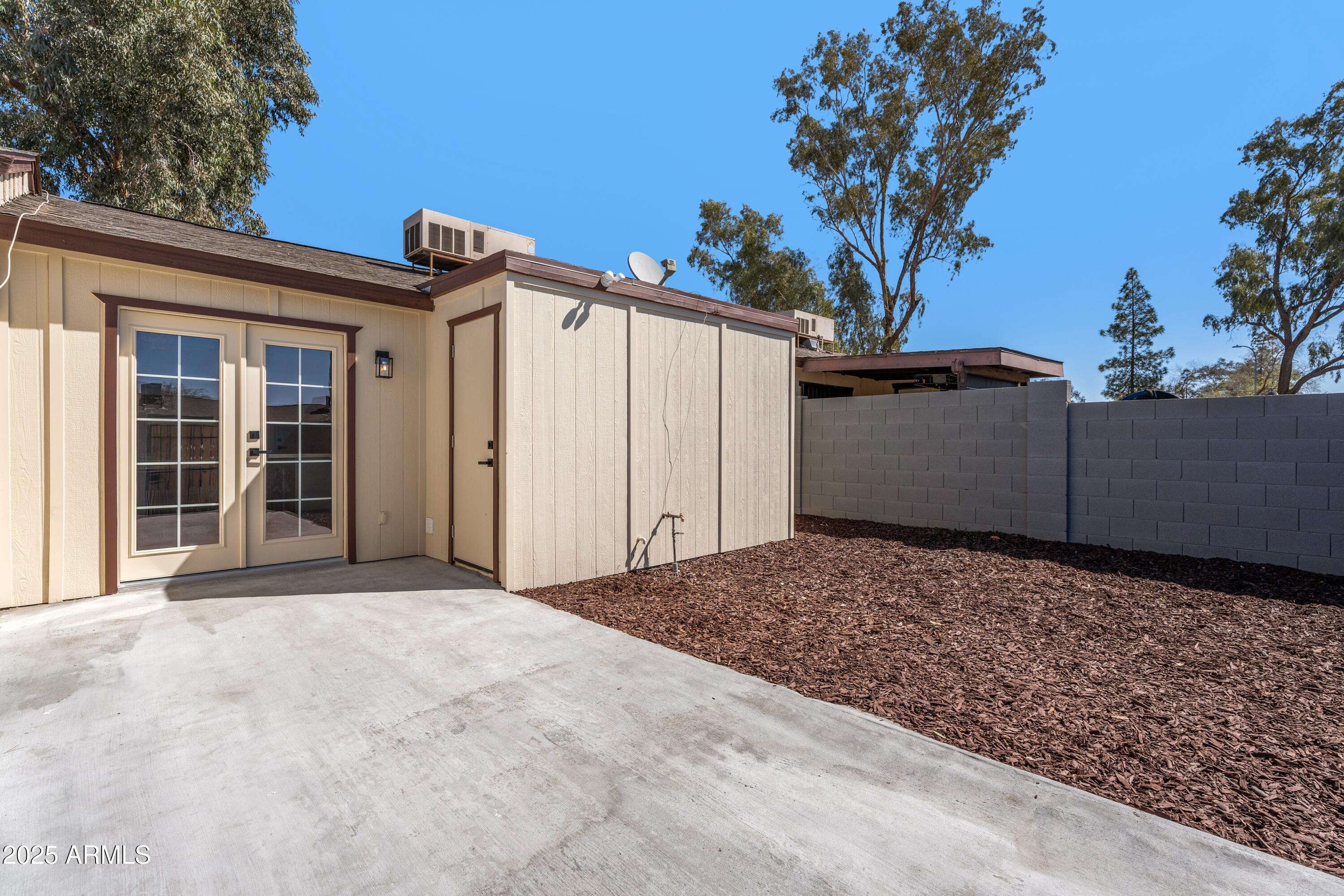 3646 N 69TH Avenue, 55