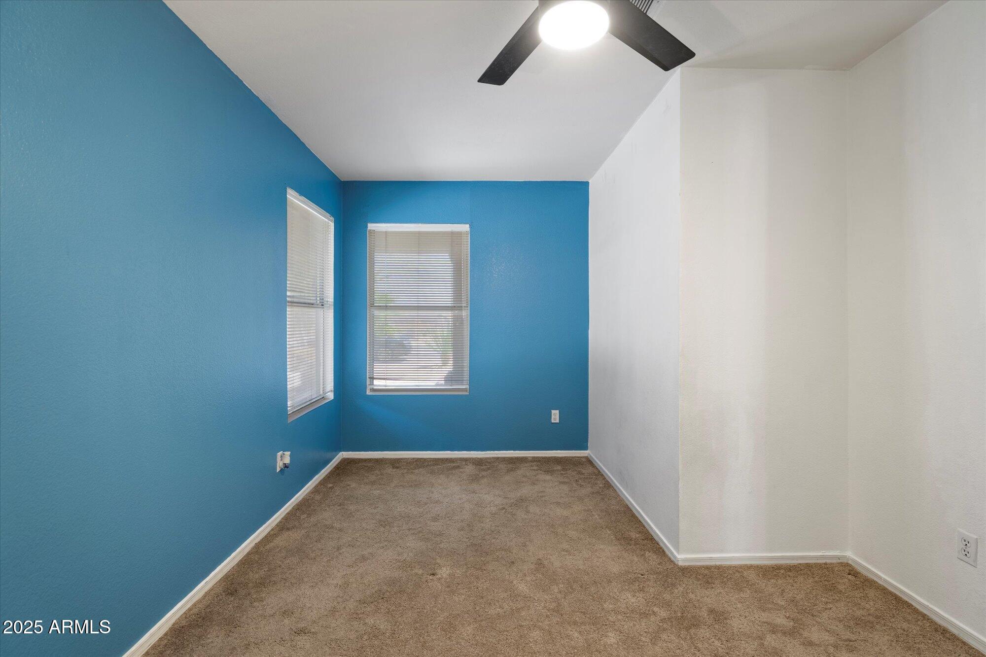 156 W MOHAWK Drive