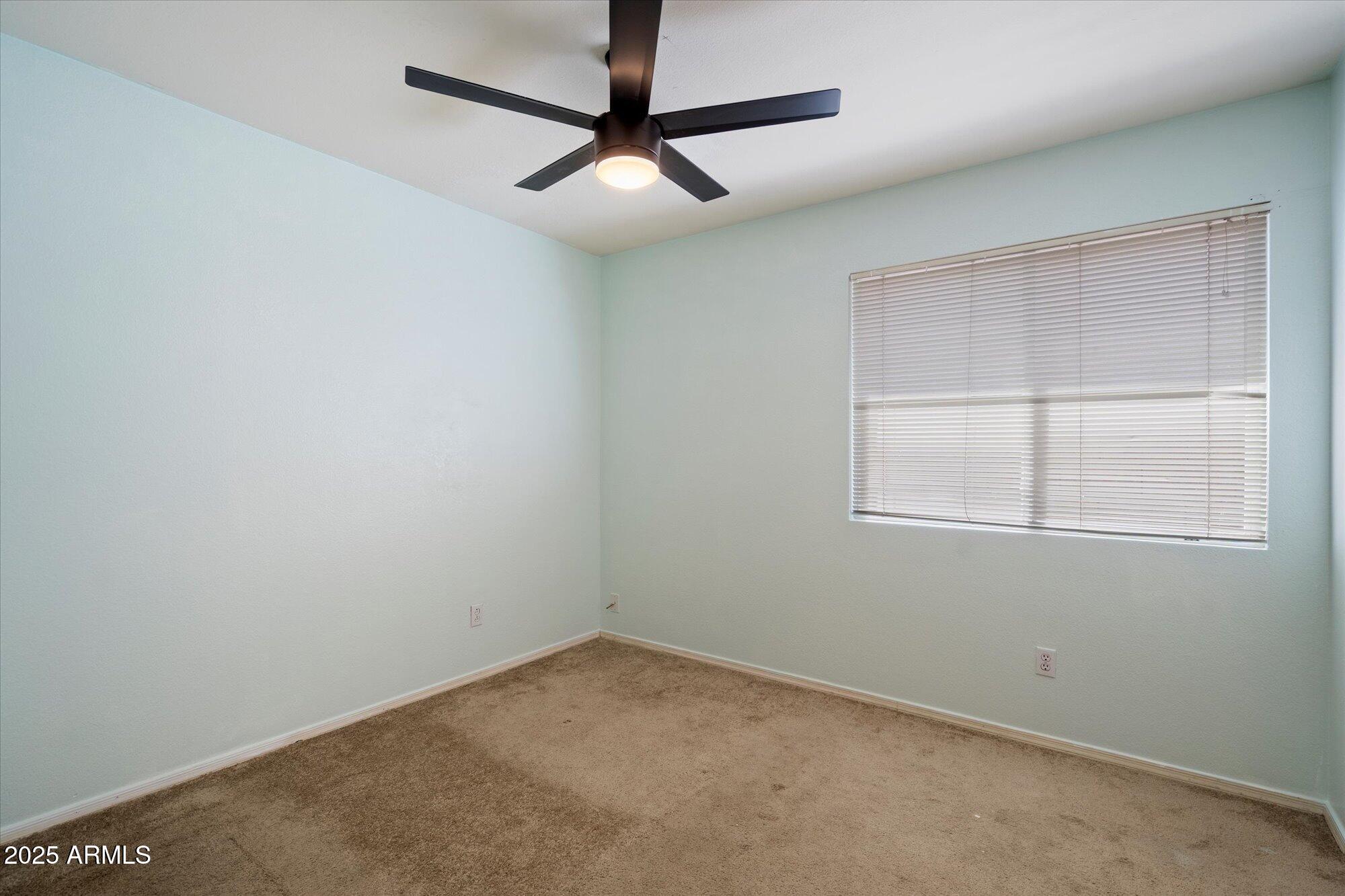 156 W MOHAWK Drive