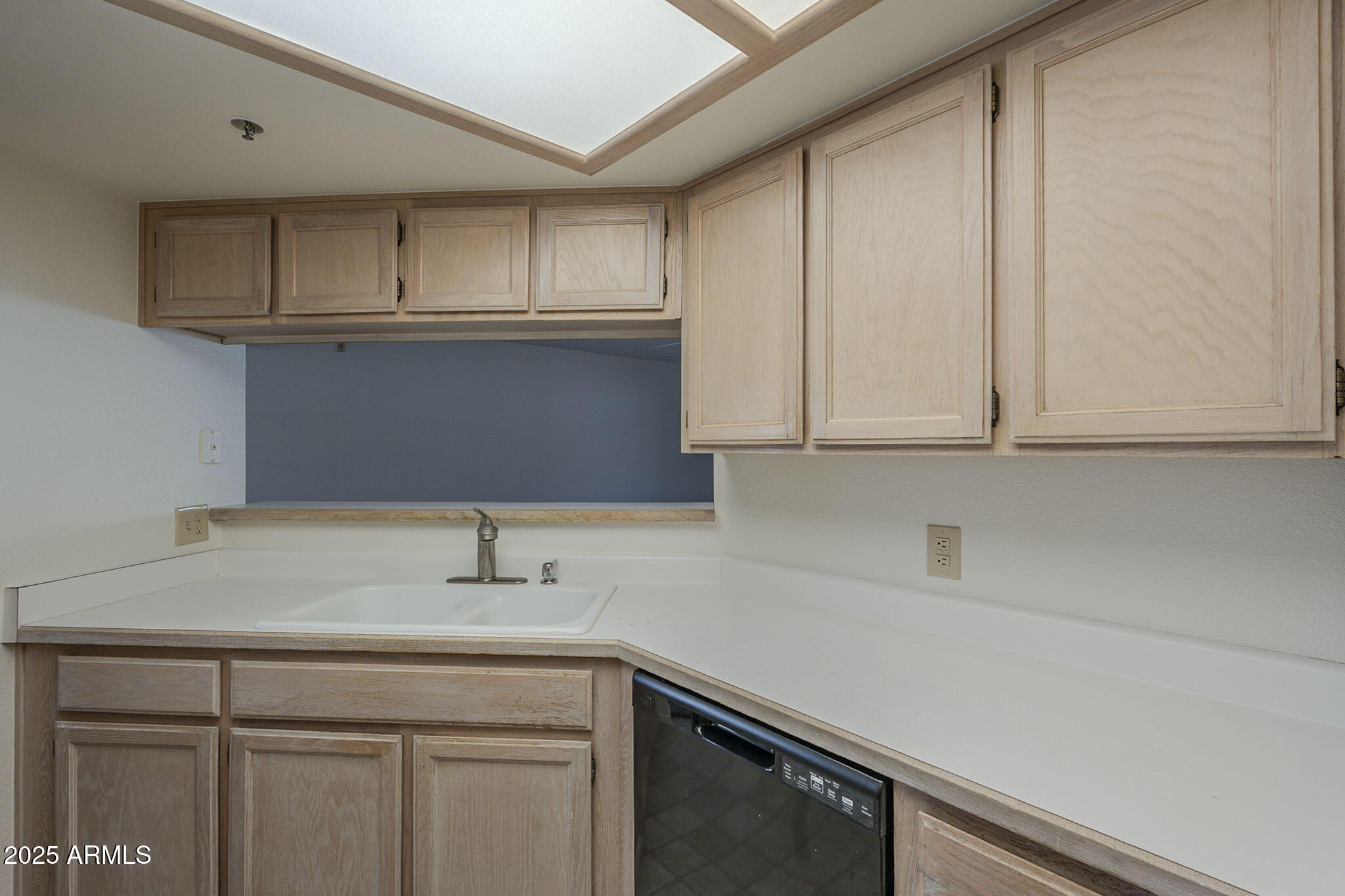 5104 N 32ND Street, 443