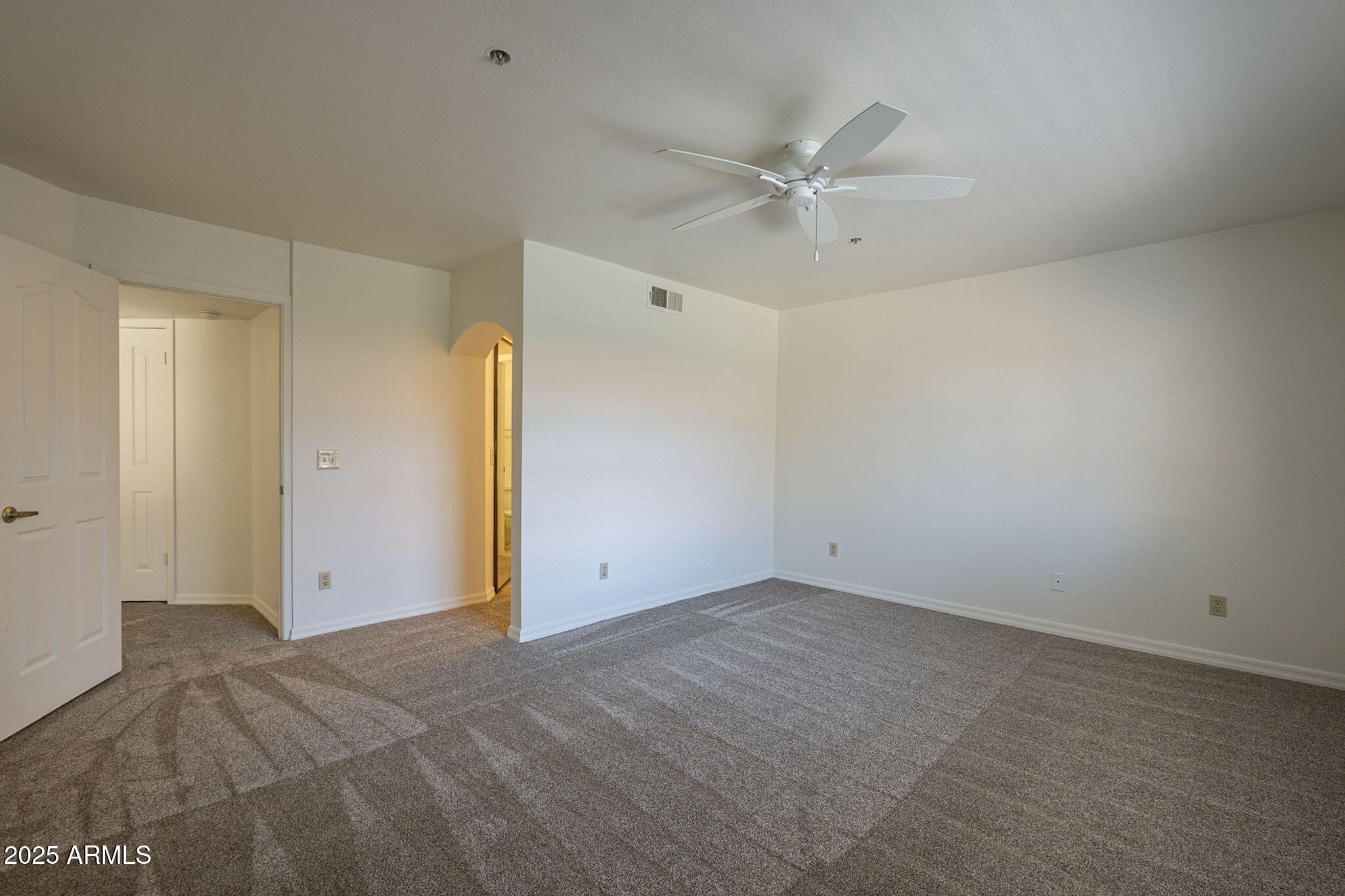 5104 N 32ND Street, 443