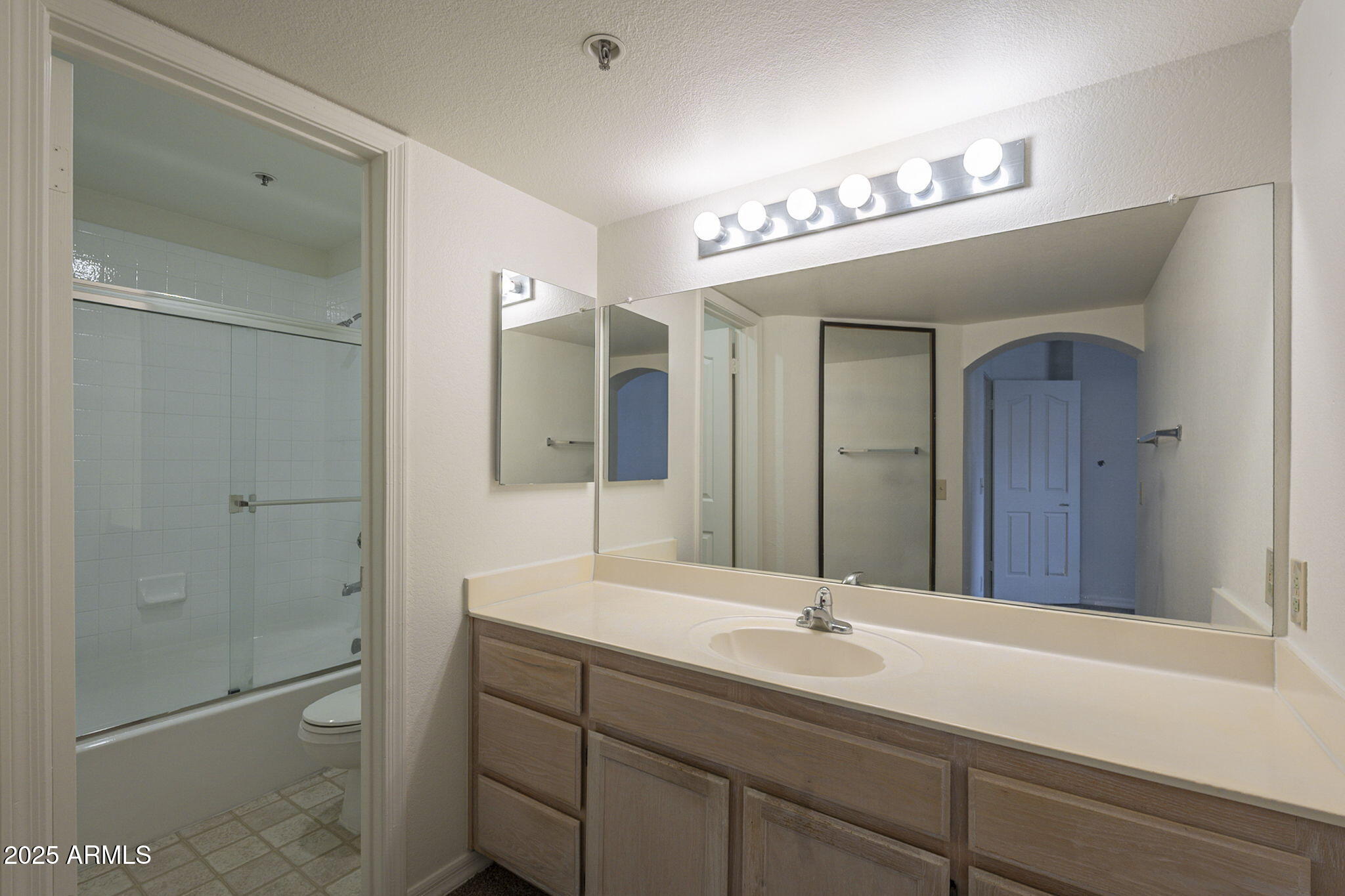 5104 N 32ND Street, 443