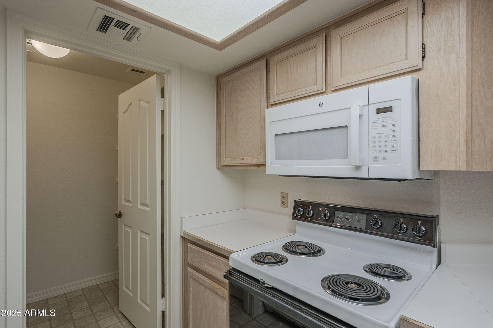 5104 N 32ND Street, 443