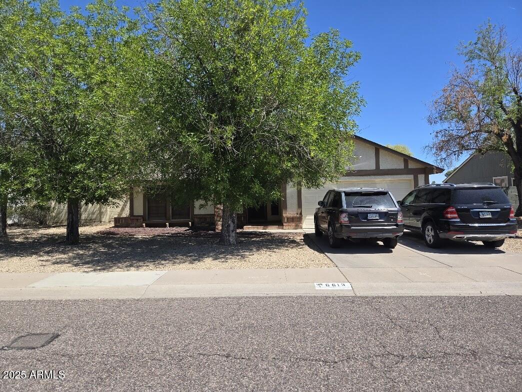 6613 N 81ST Place
