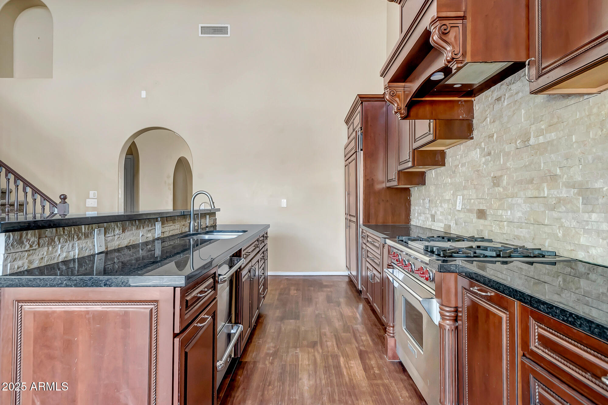 3054 W EAGLE CLAW Drive