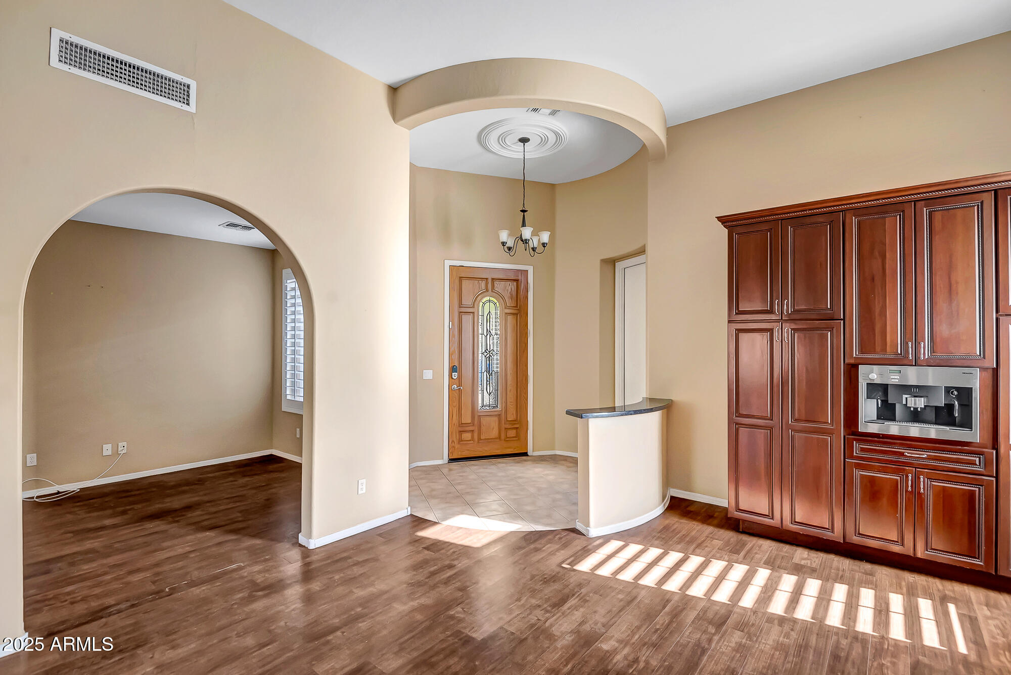 3054 W EAGLE CLAW Drive