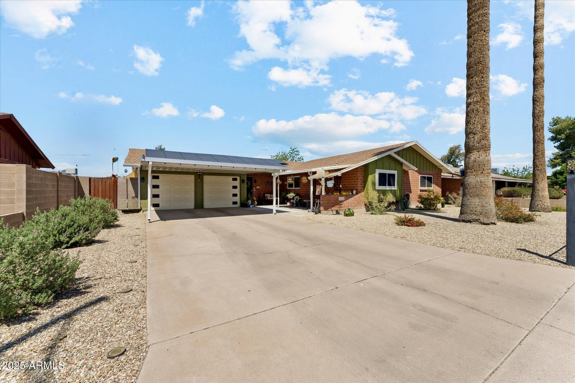 4008 W CITRUS Way
