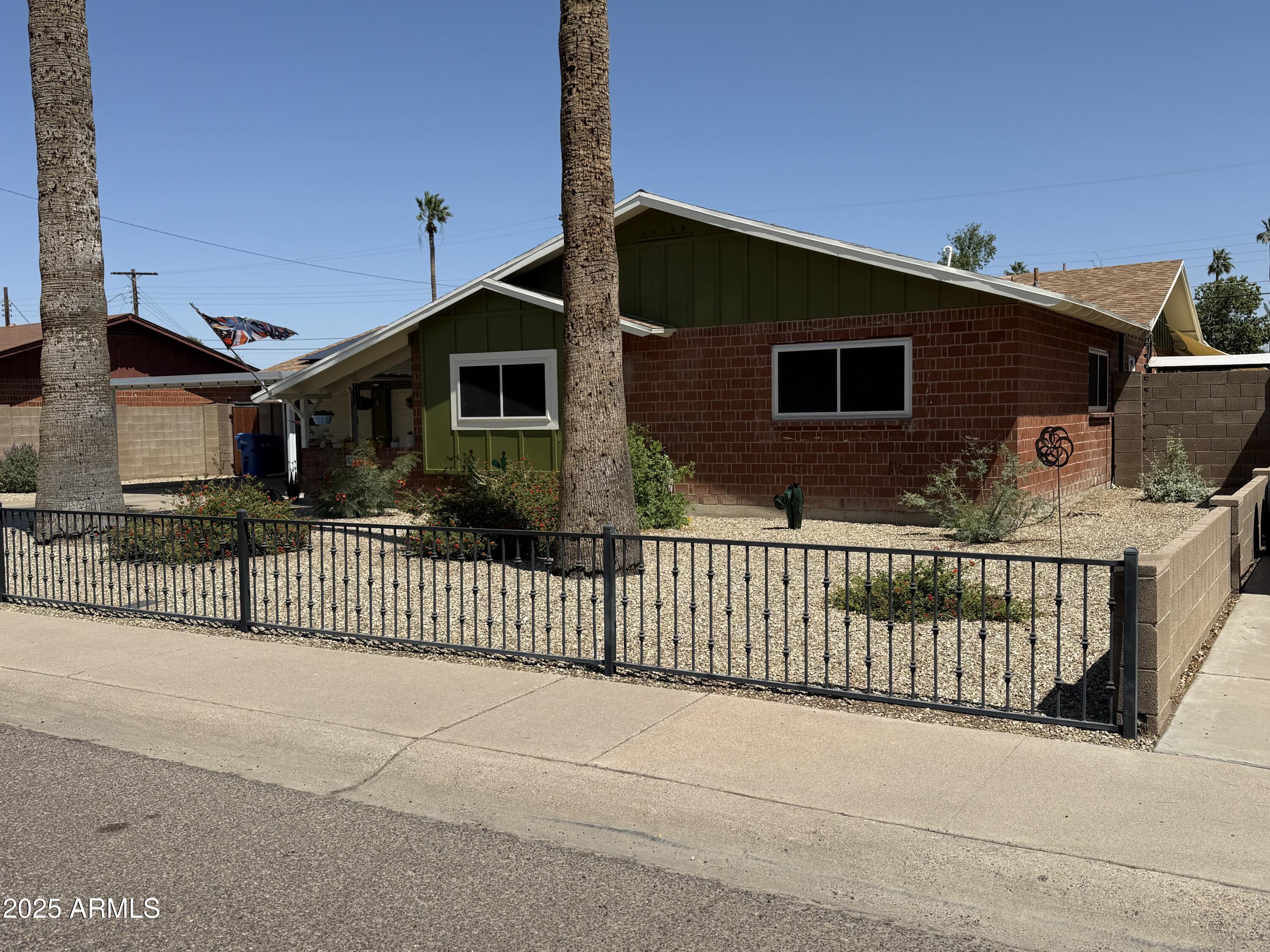 4008 W CITRUS Way