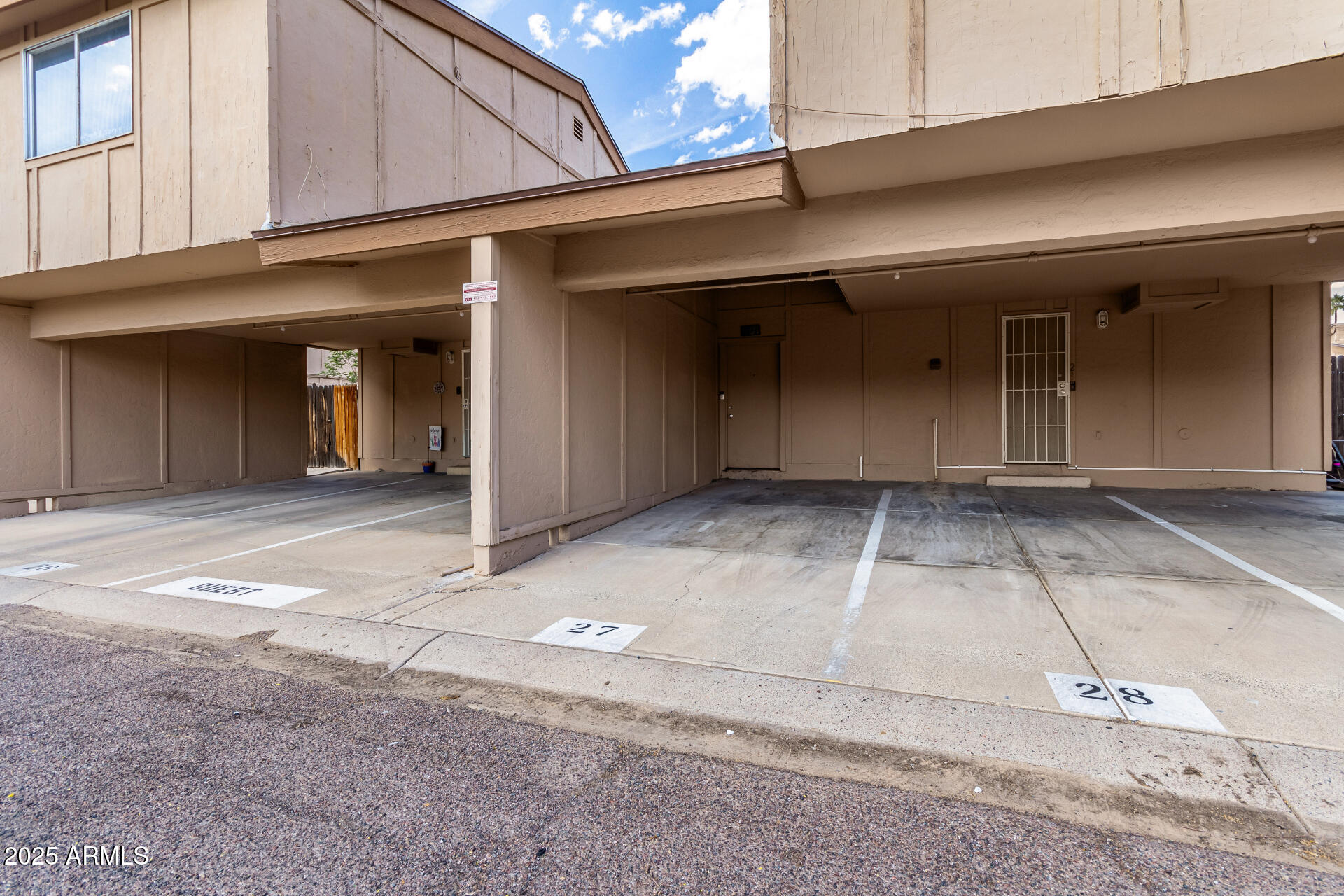 12445 N 21ST Avenue, 27
