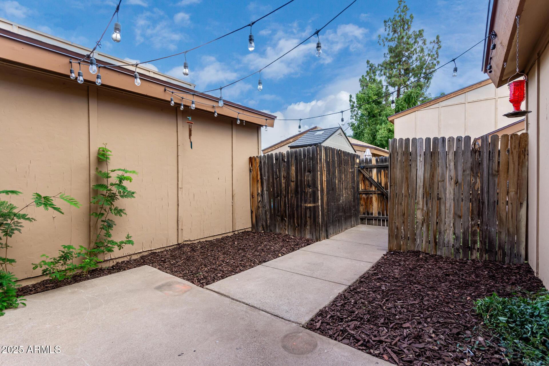 12445 N 21ST Avenue, 27