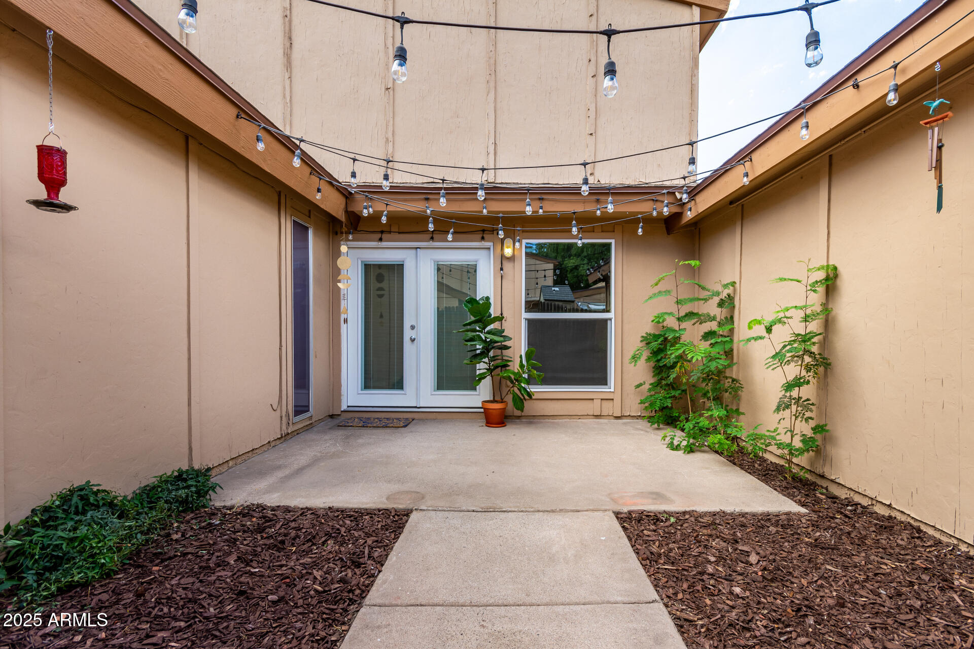 12445 N 21ST Avenue, 27
