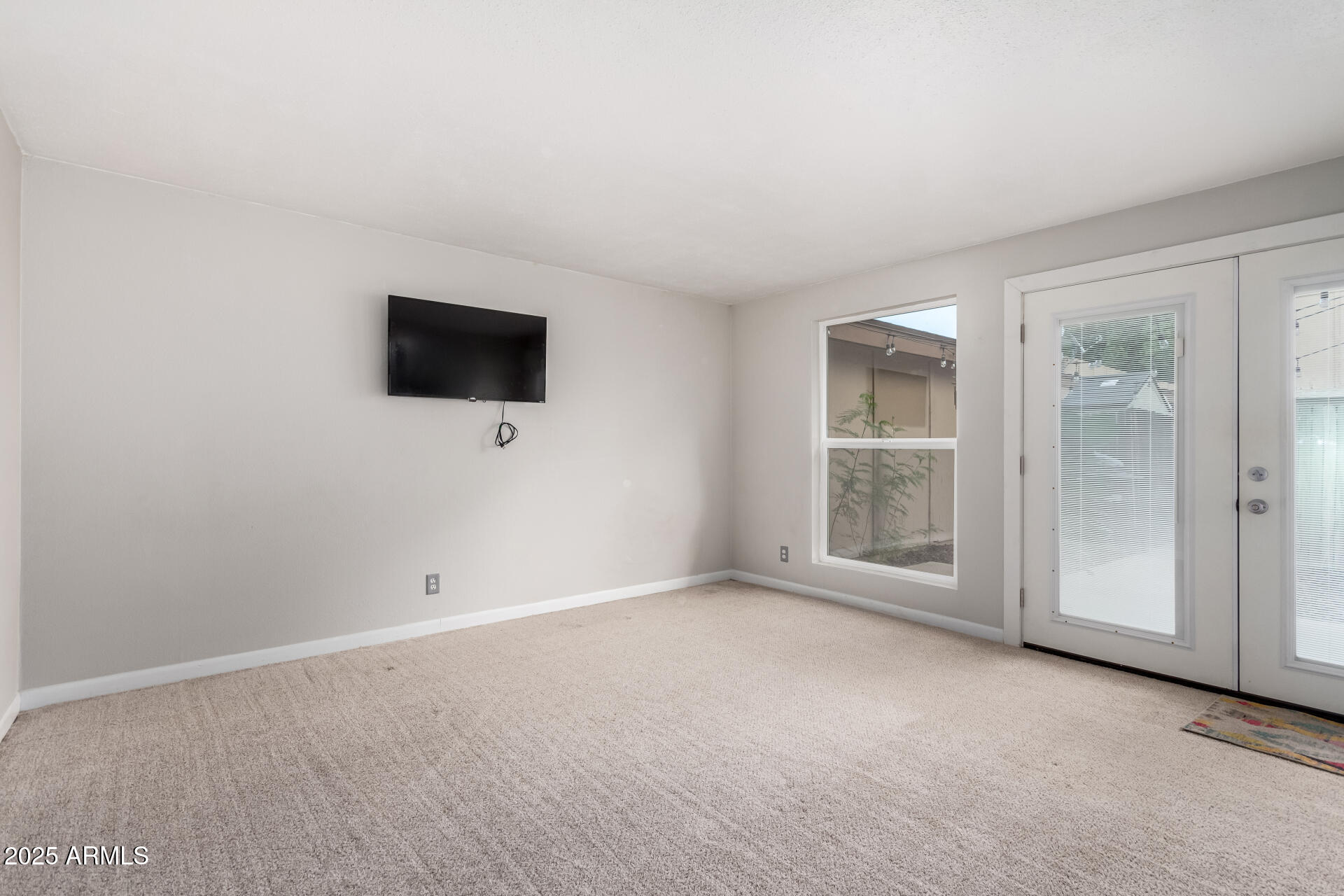 12445 N 21ST Avenue, 27