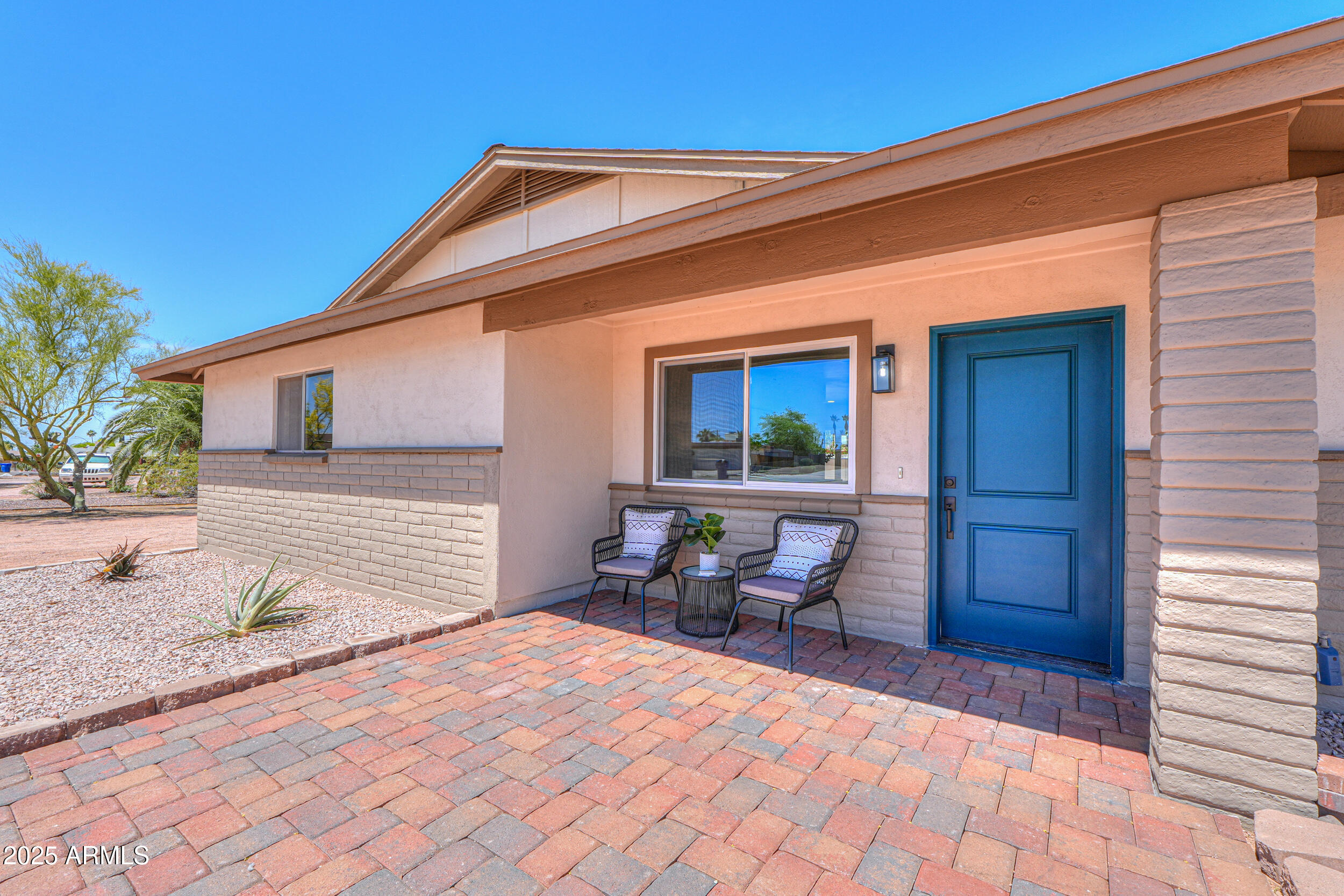 6502 E RUSTIC Drive