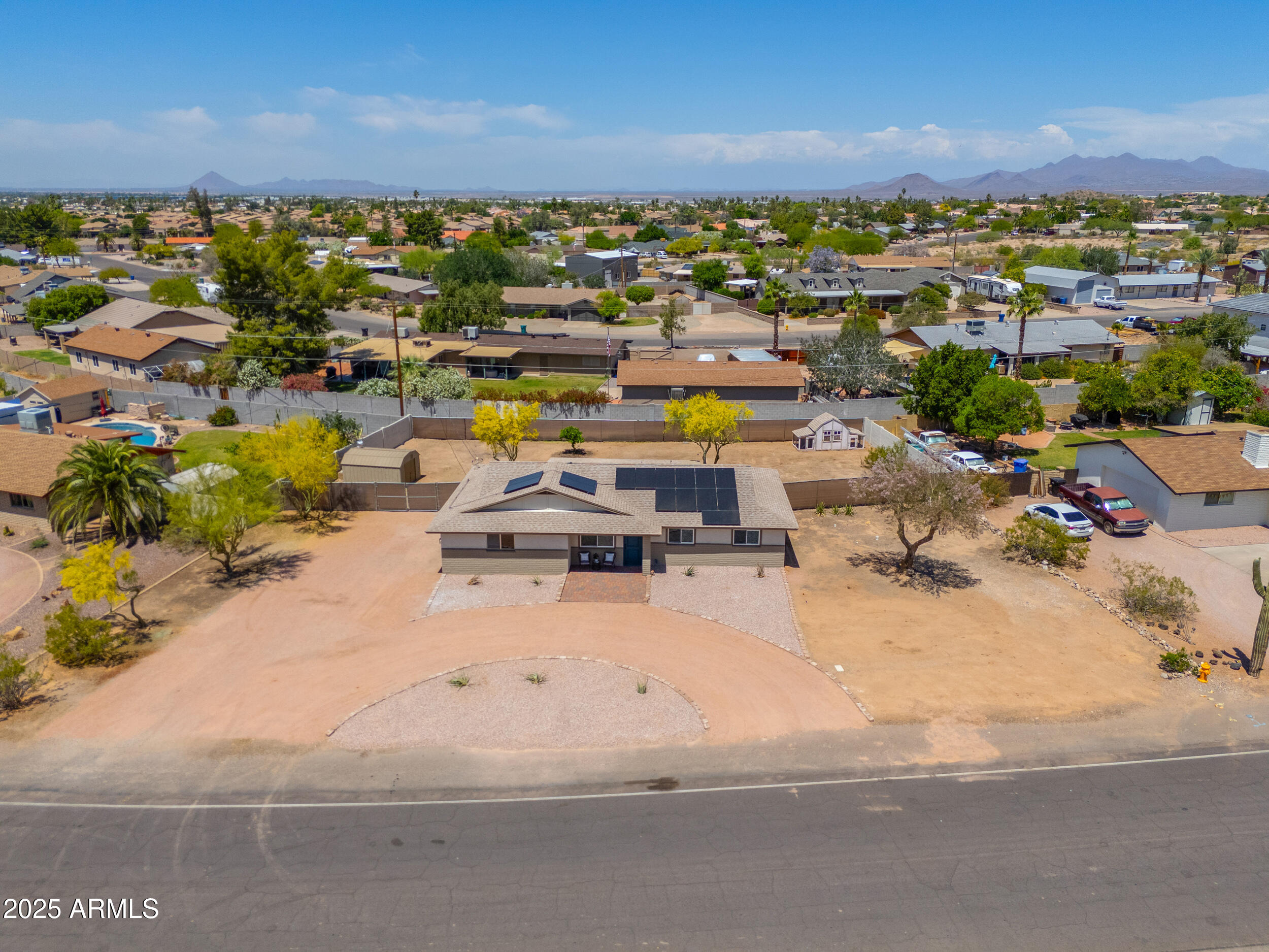 6502 E RUSTIC Drive
