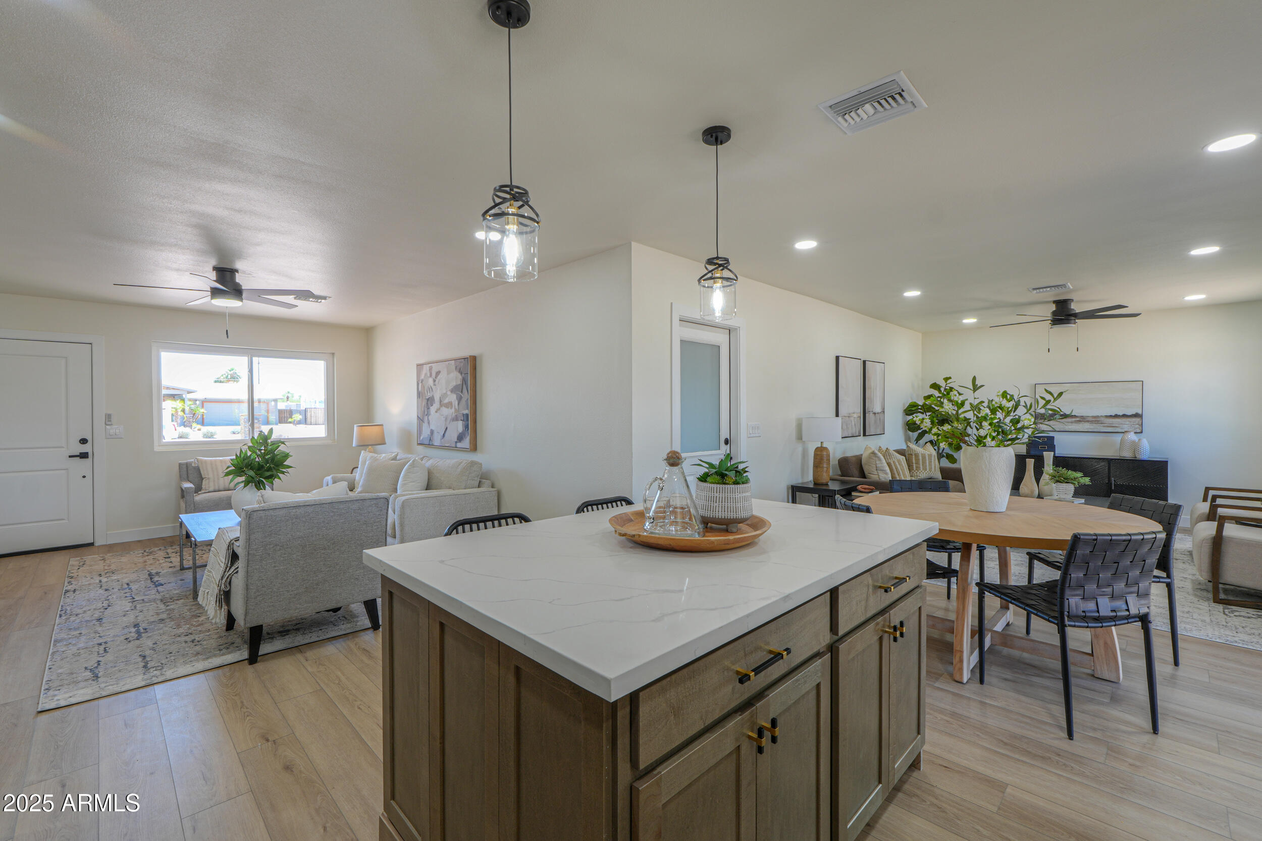 6502 E RUSTIC Drive
