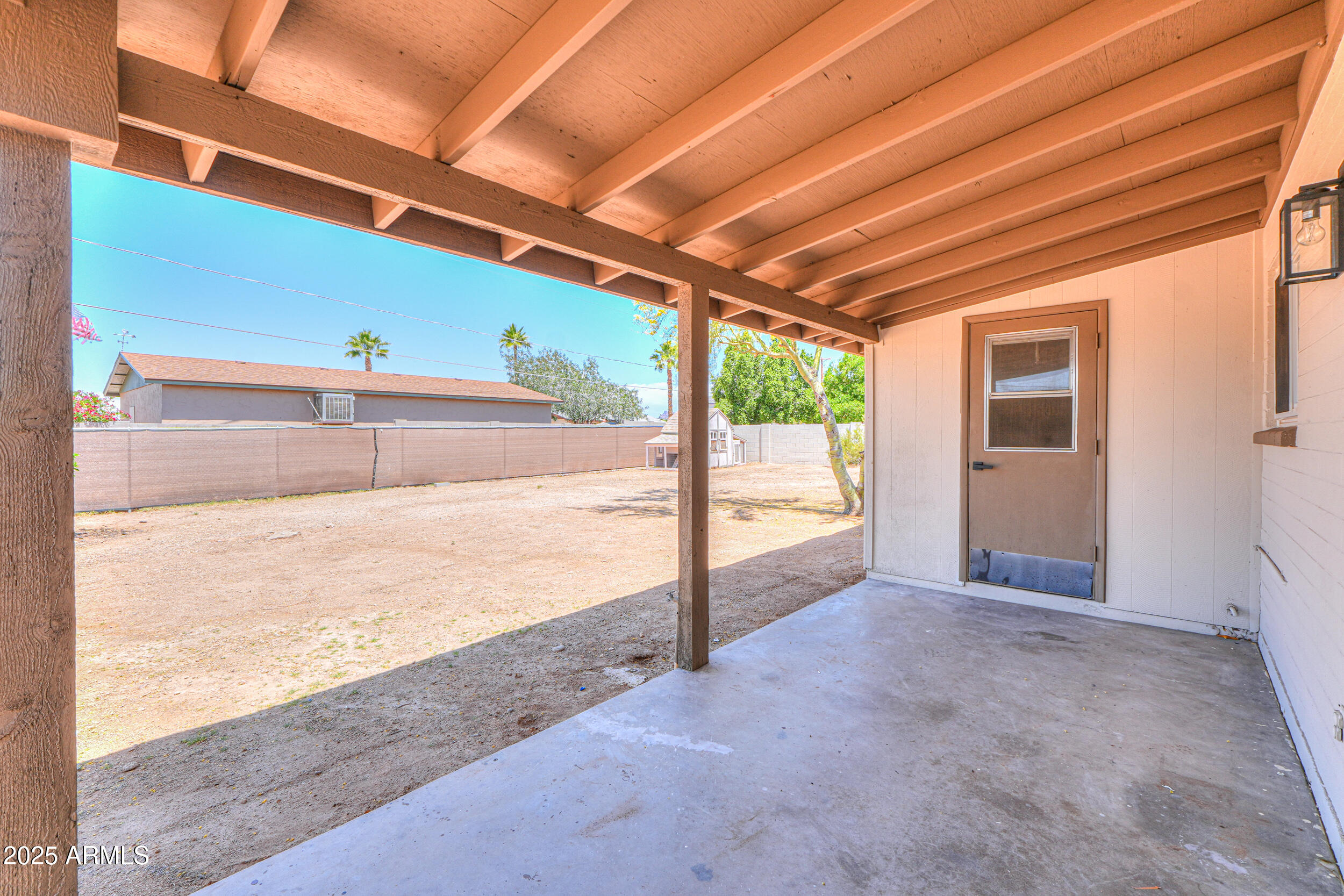 6502 E RUSTIC Drive
