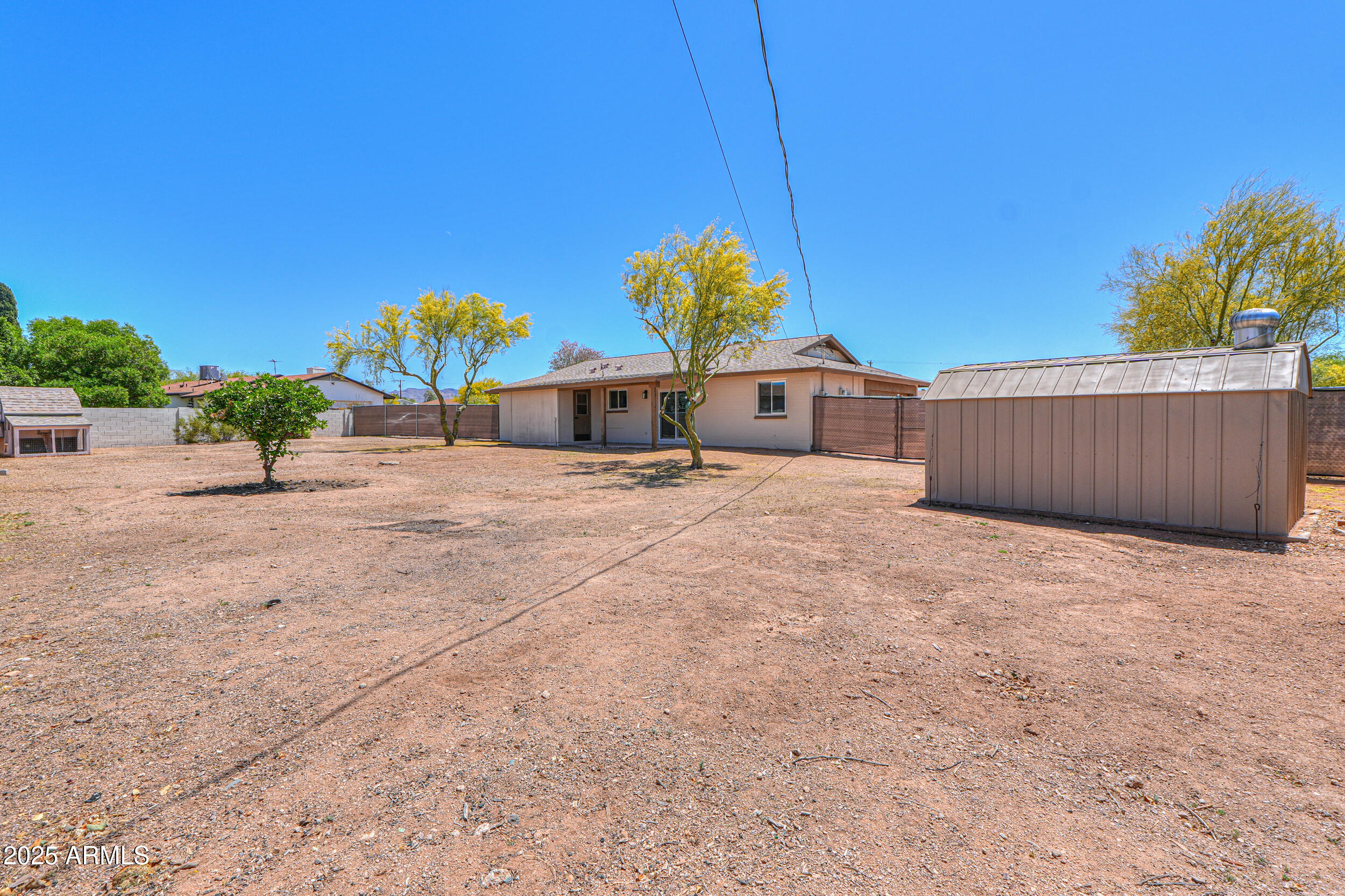 6502 E RUSTIC Drive