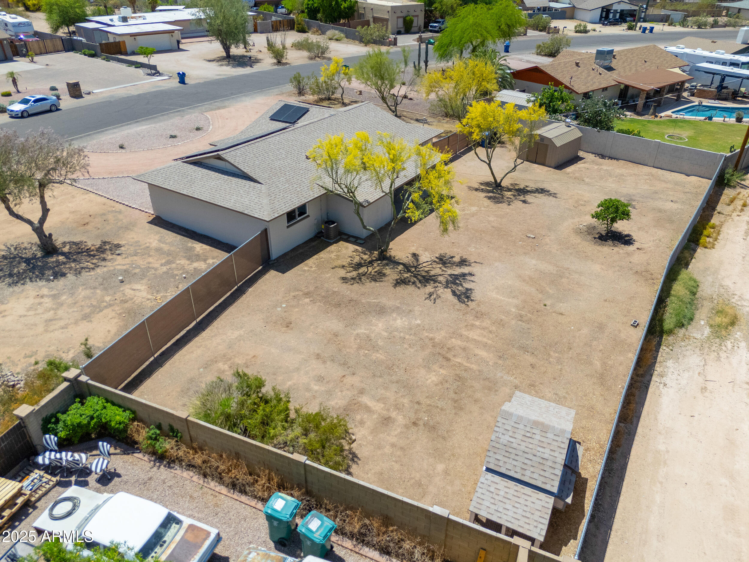6502 E RUSTIC Drive