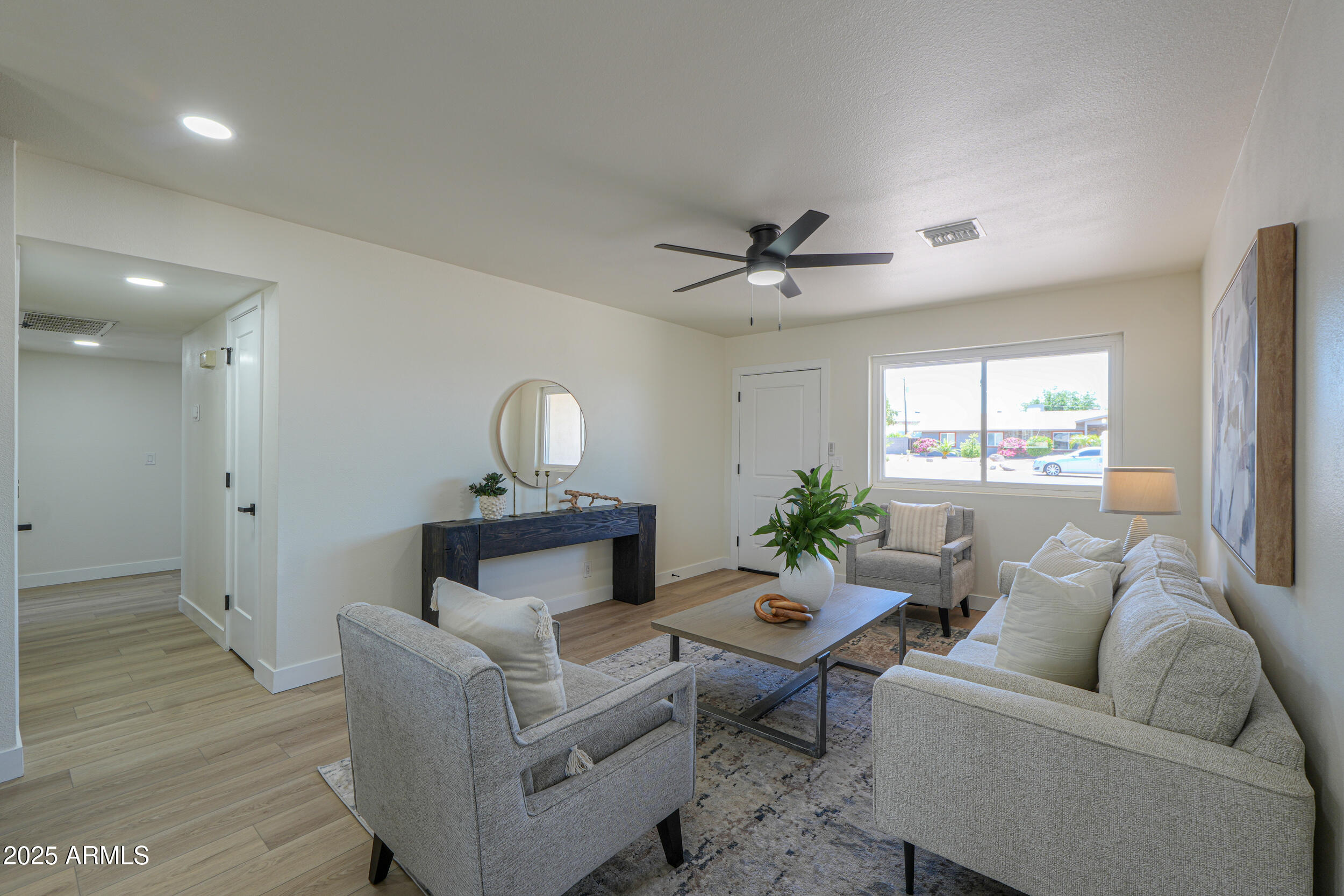 6502 E RUSTIC Drive