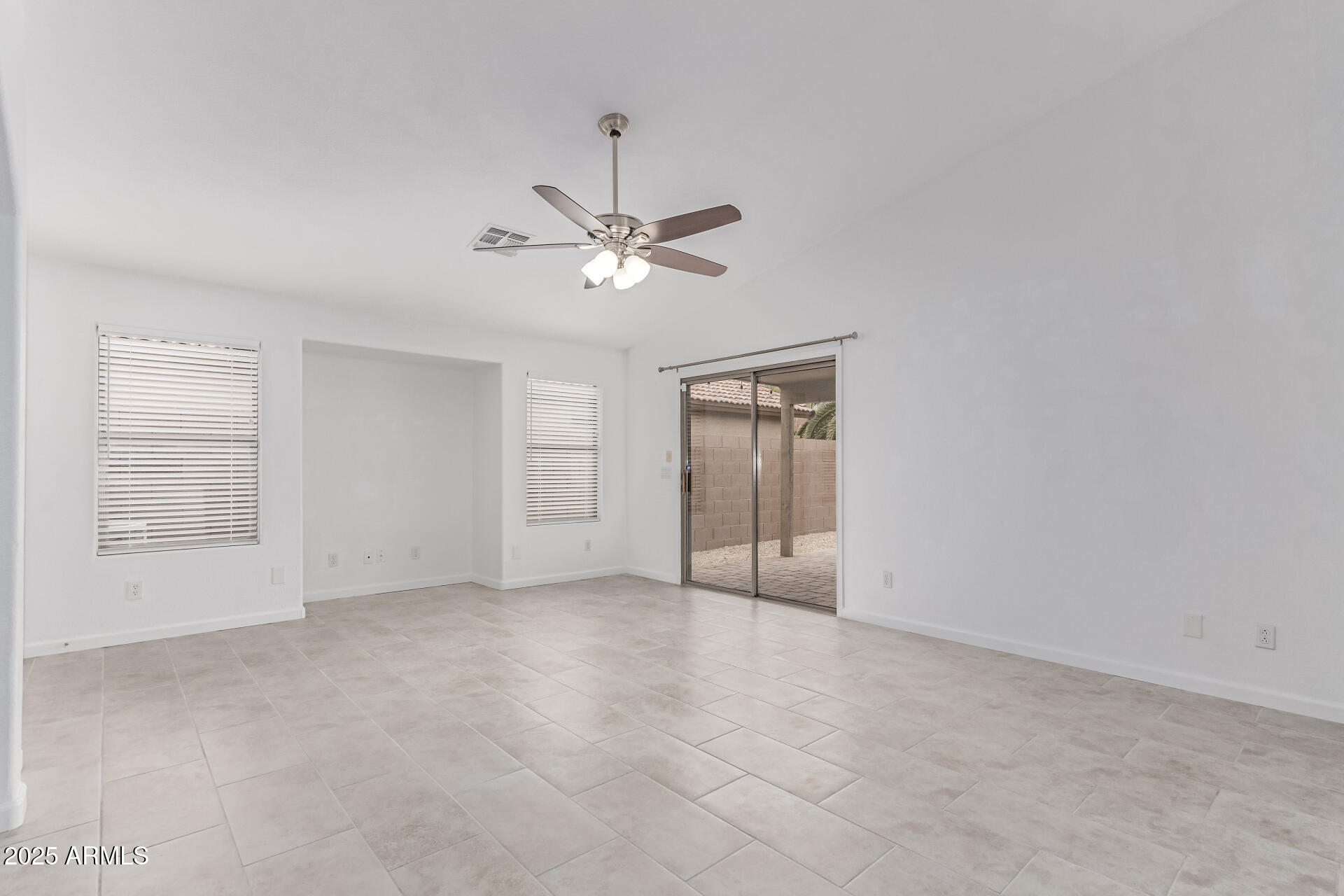 2629 E BEVERLY Road