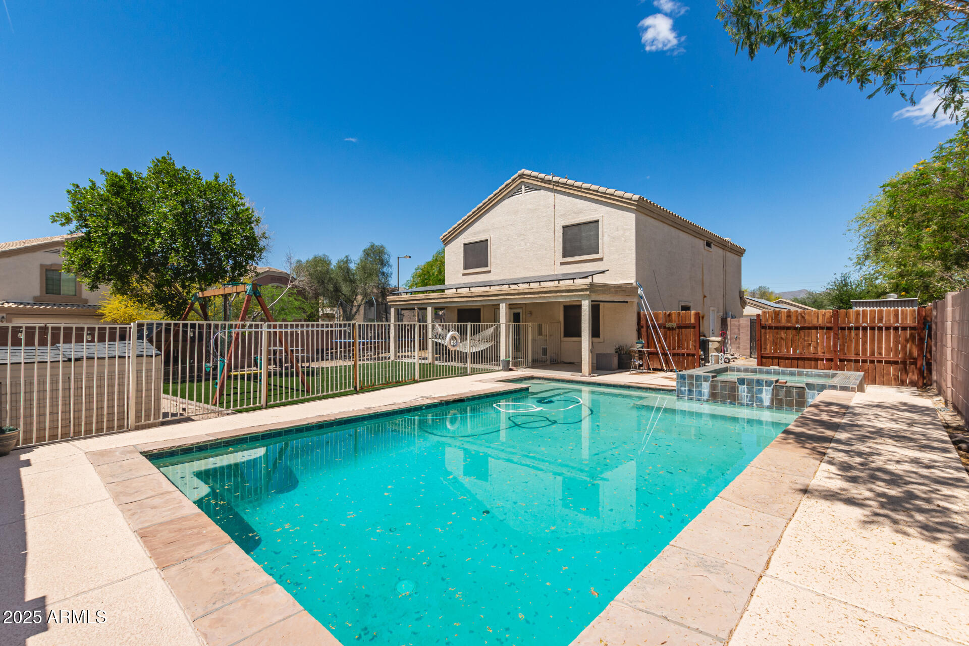 23119 W PAPAGO Street