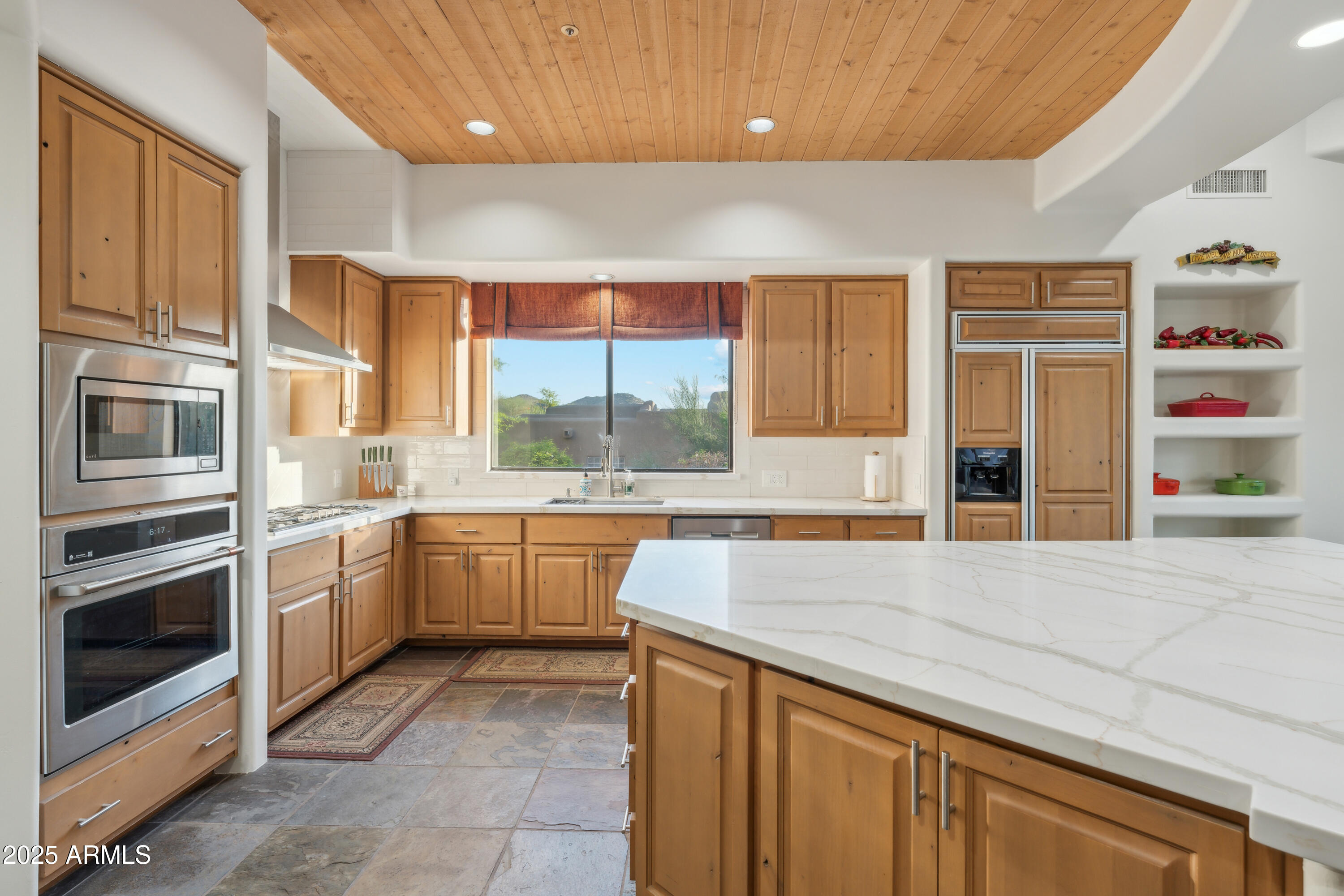 11398 E DESERT VISTA Road