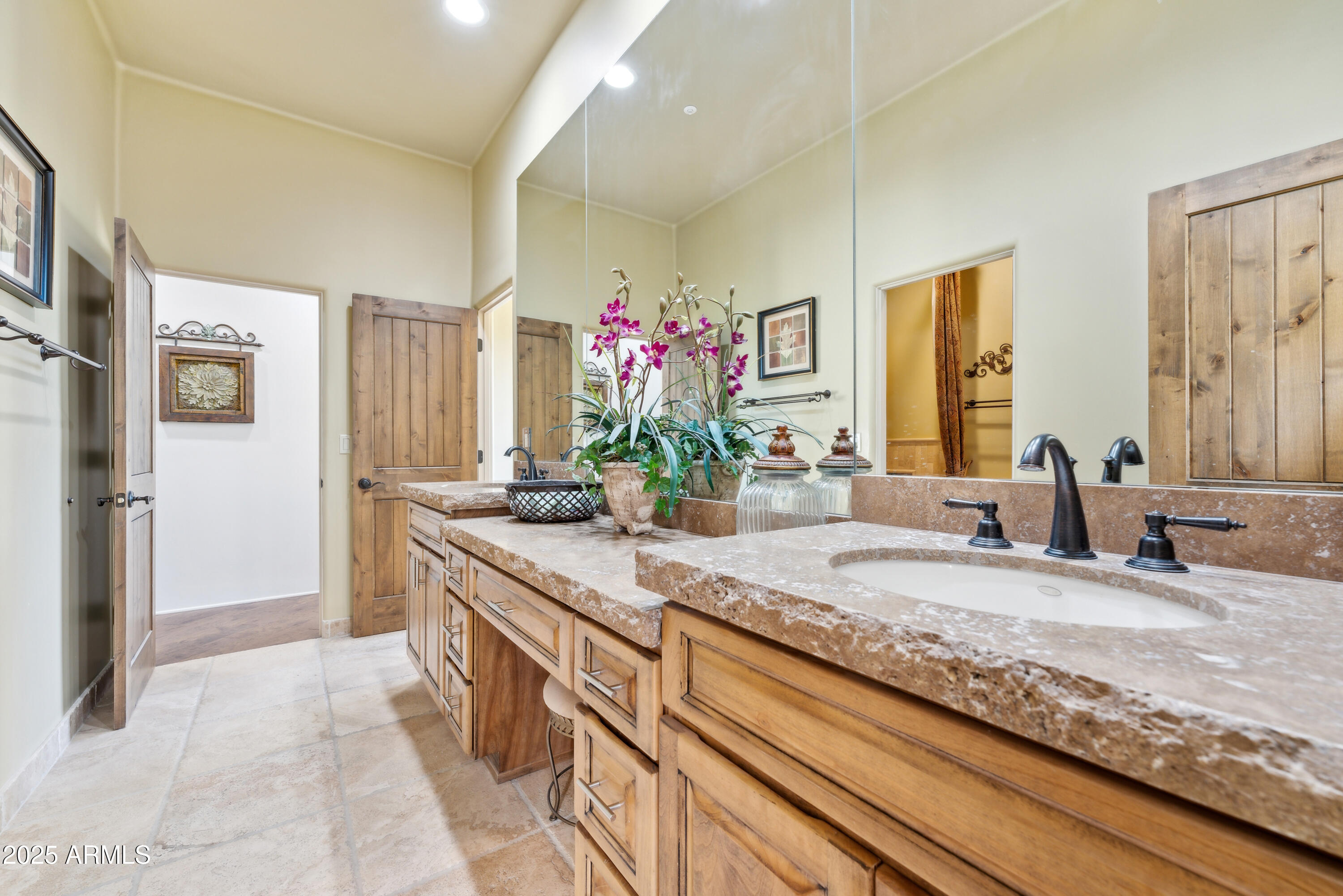 11398 E DESERT VISTA Road