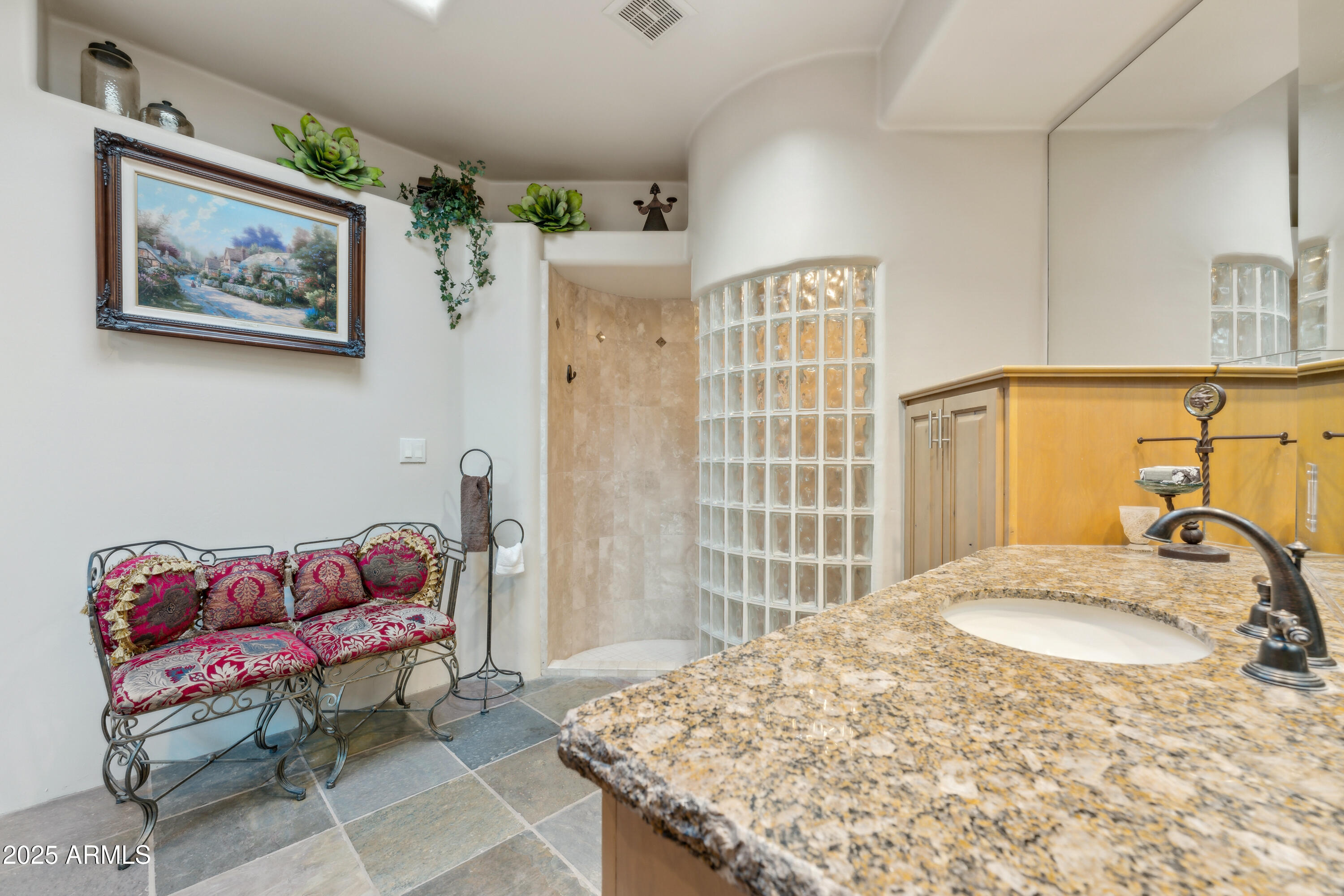 11398 E DESERT VISTA Road