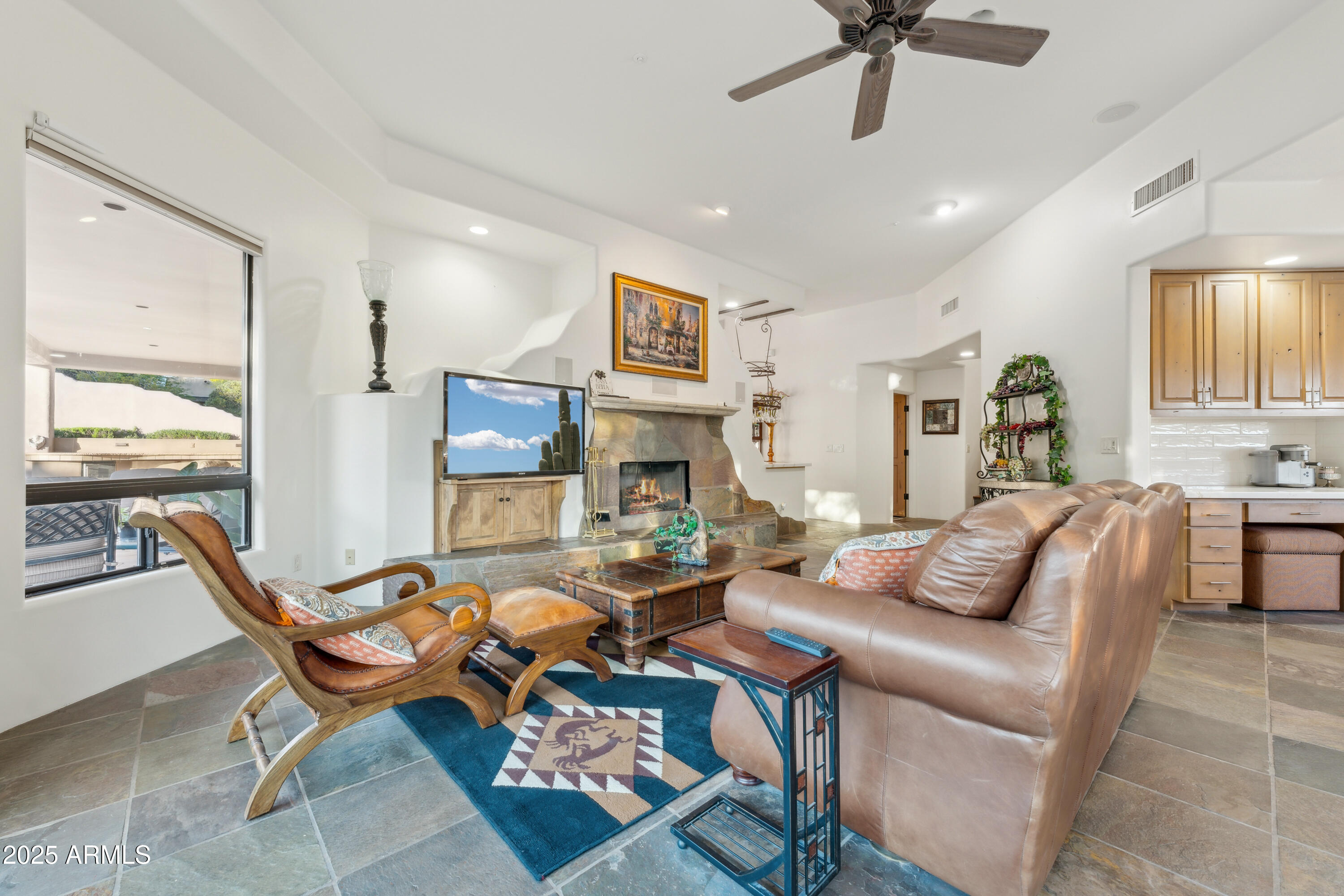 11398 E DESERT VISTA Road