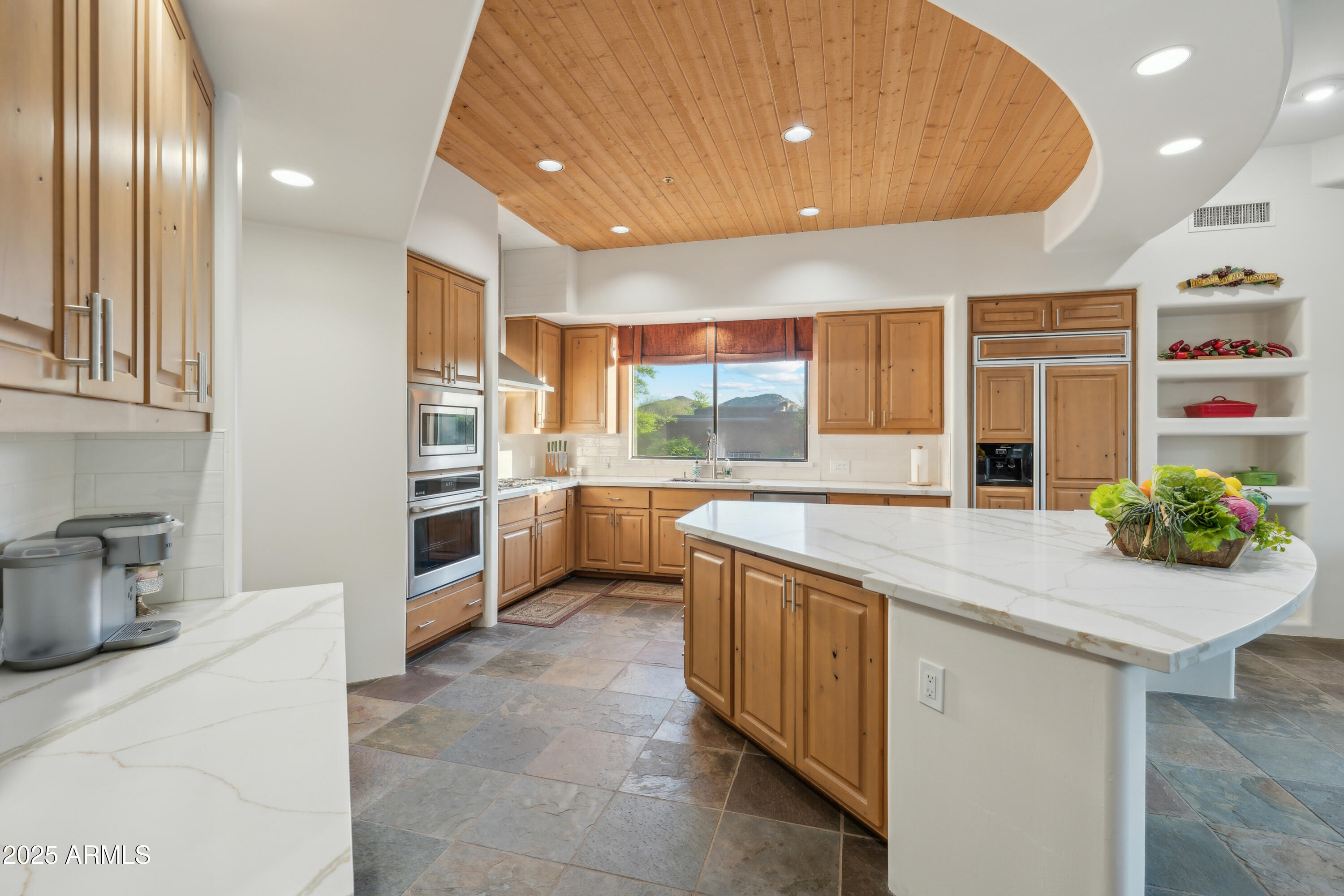 11398 E DESERT VISTA Road