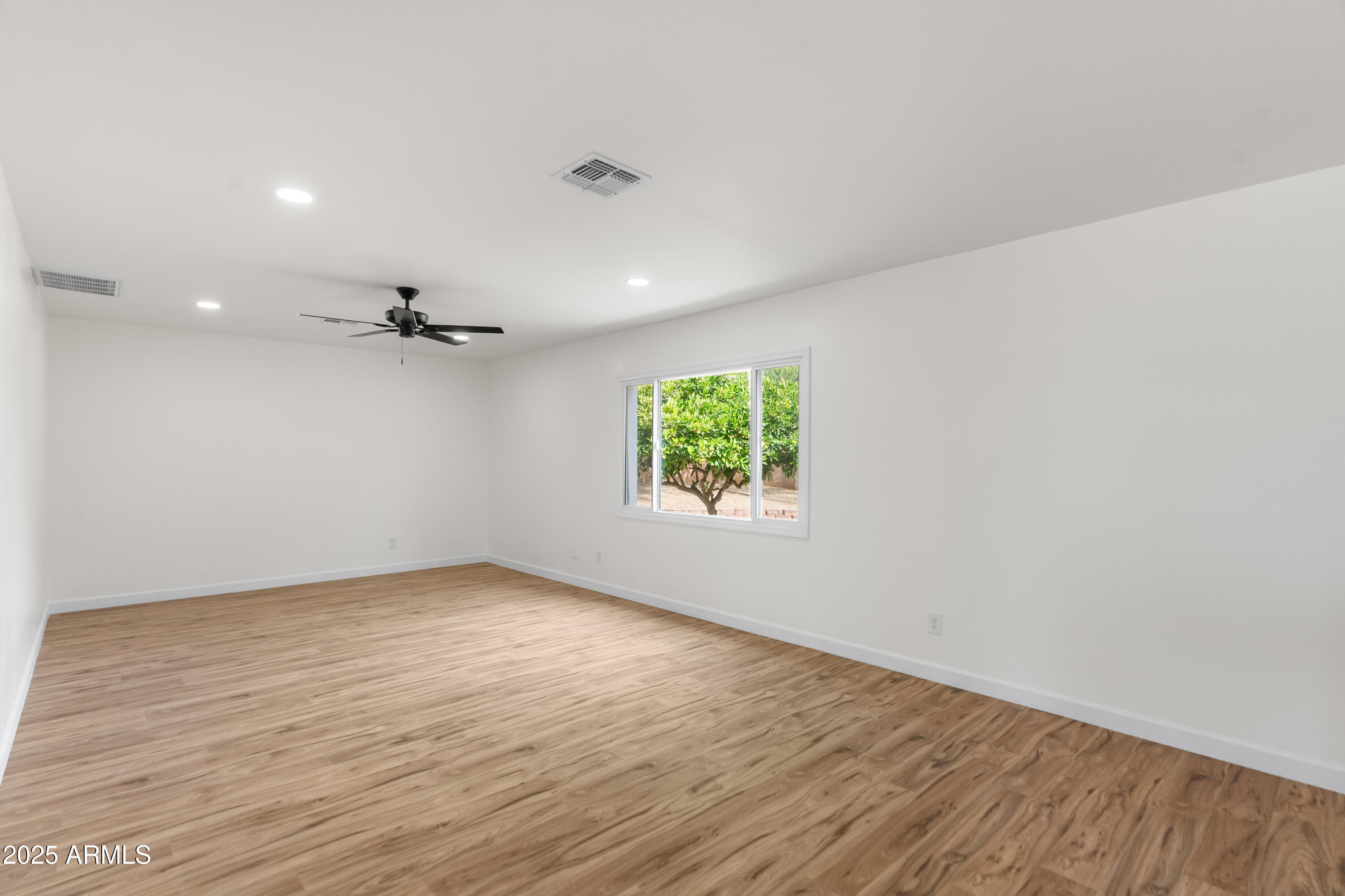 2614 E MOUNTAIN VIEW Road