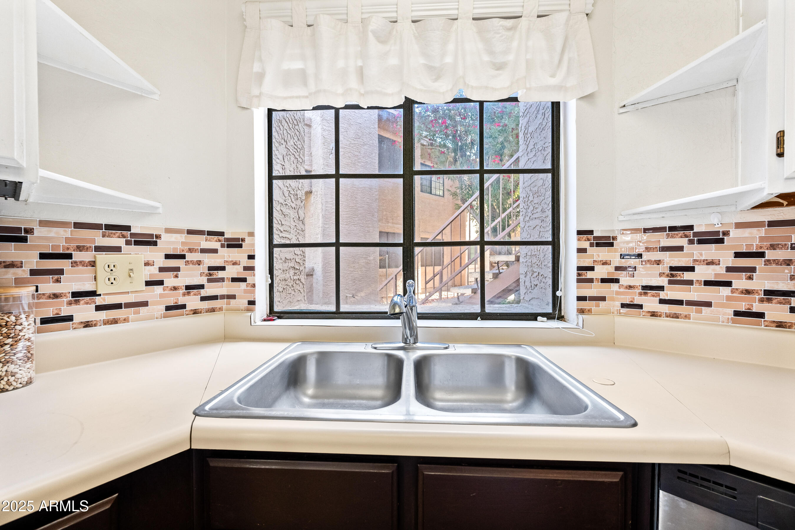 930 N MESA Drive Unit: 1079