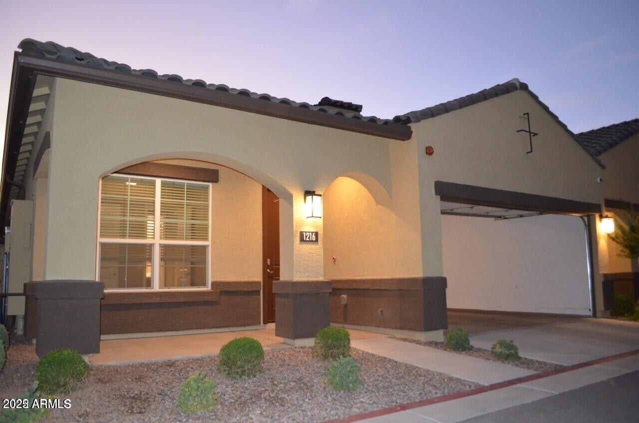 1255 N ARIZONA Avenue, 1216, Chandler Unit: 1216