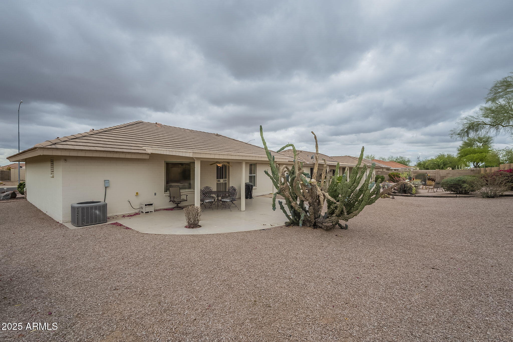 11012 E KNOWLES Avenue