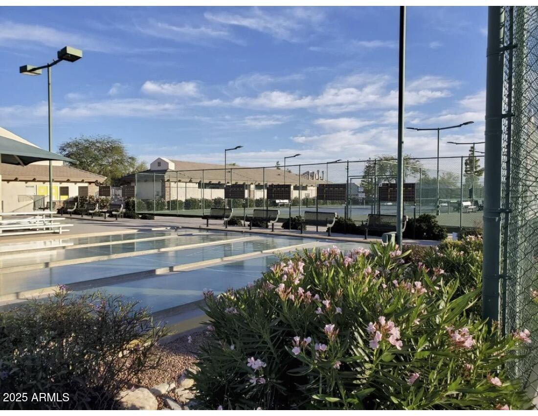 11012 E KNOWLES Avenue