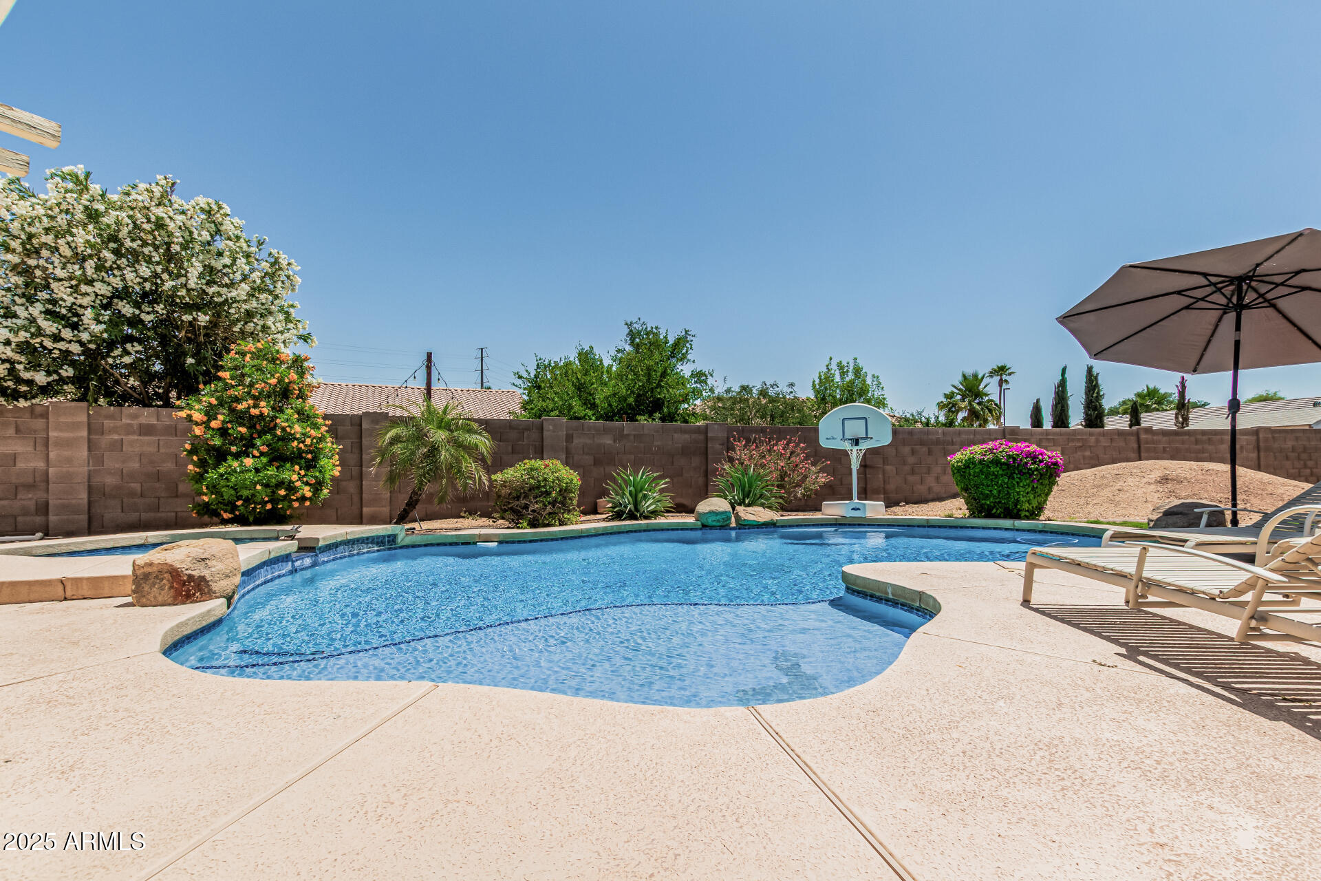 3059 E TYSON Court