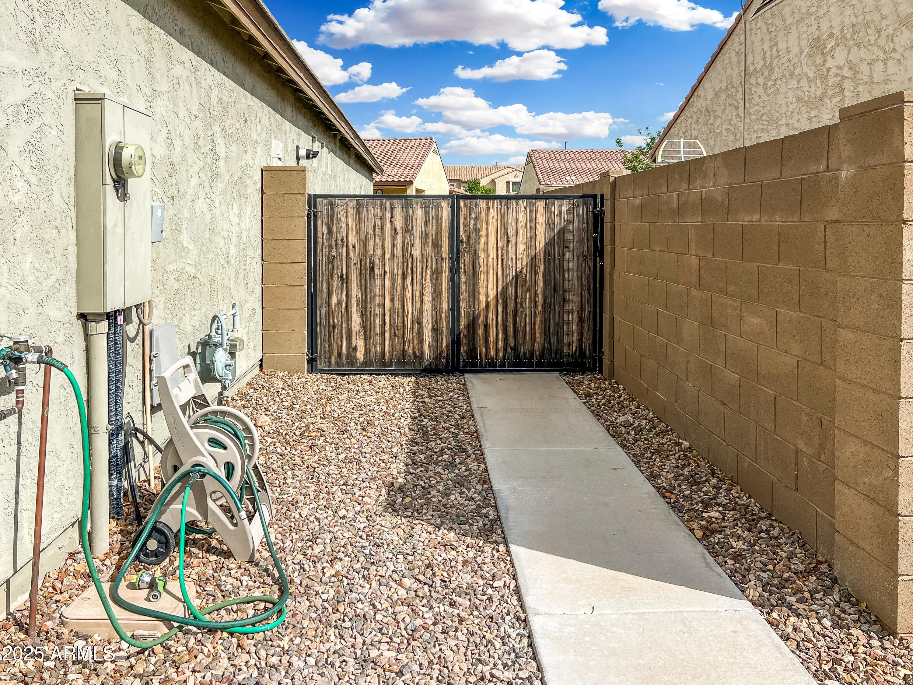 5909 W AUTUMN VISTA Way