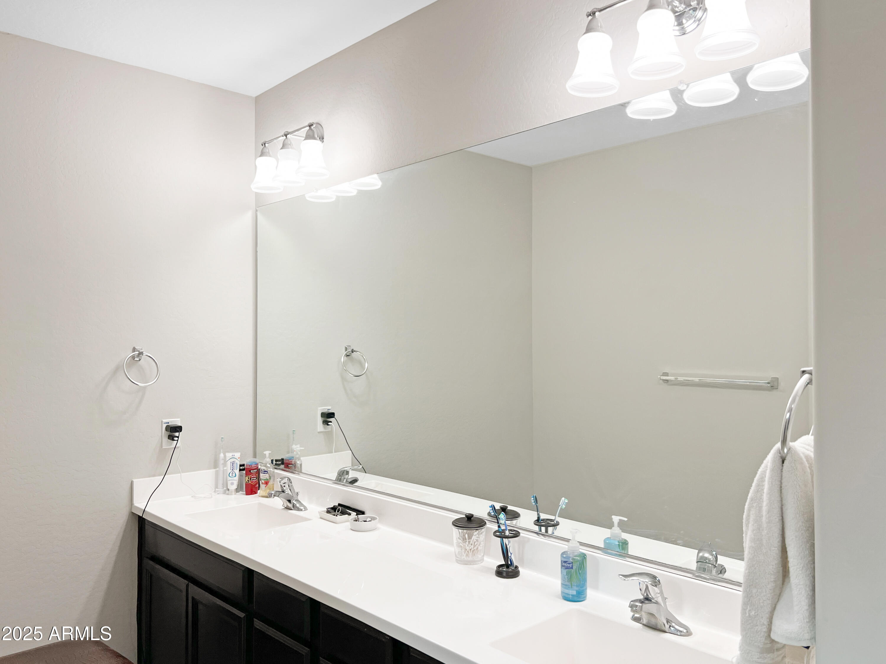 5909 W AUTUMN VISTA Way