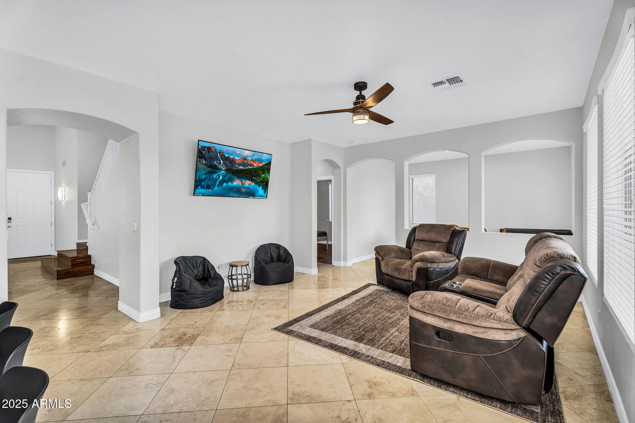 6623 S CLASSIC Way