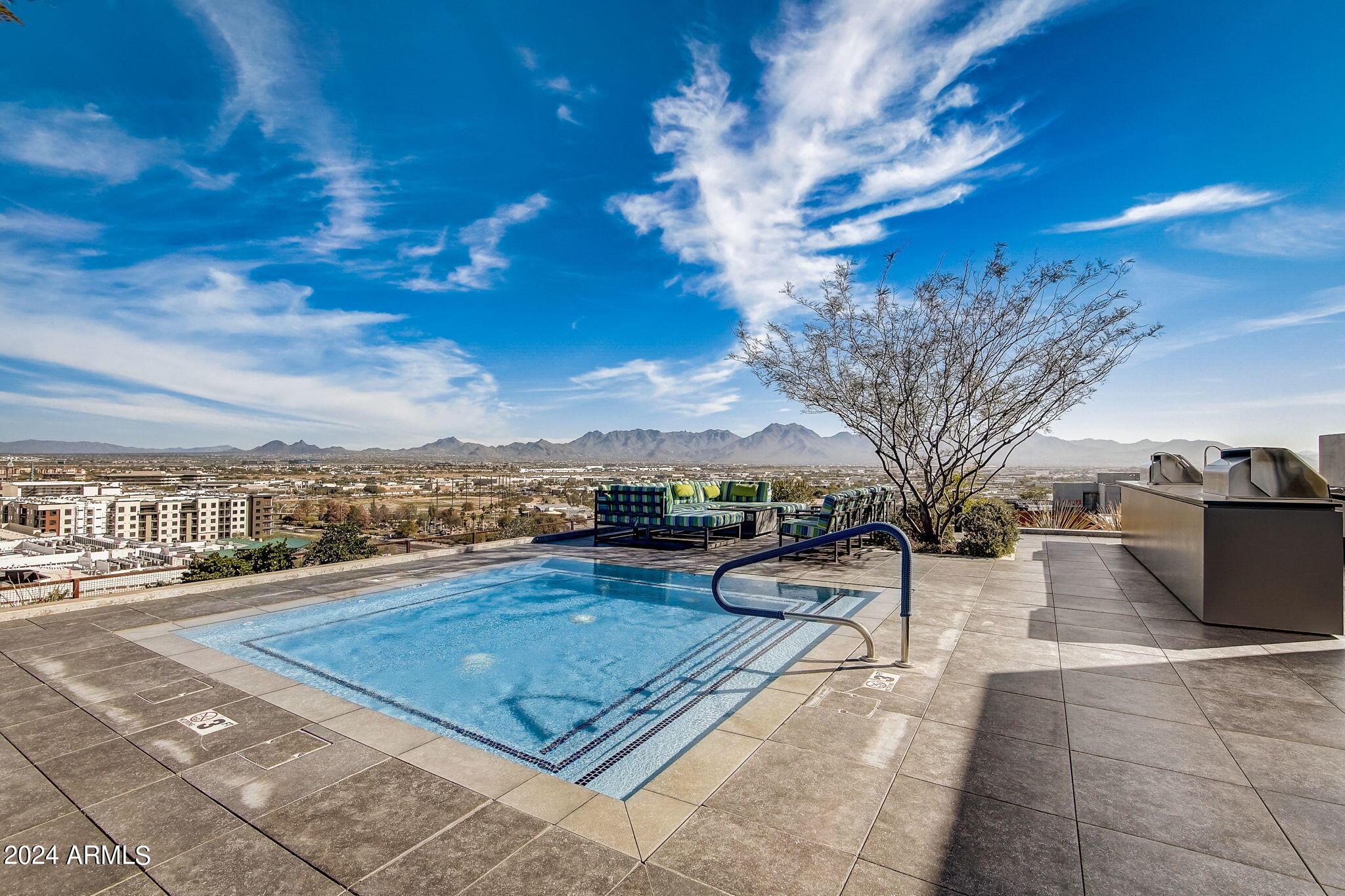 7120 E KIERLAND Boulevard, 507