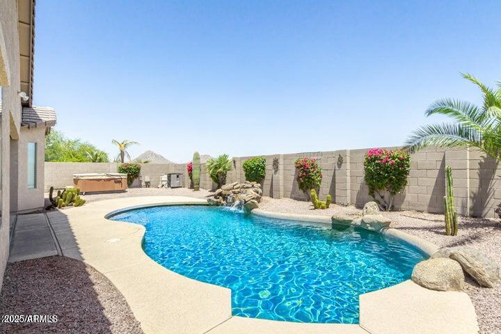 25564 W RIPPLE Road
