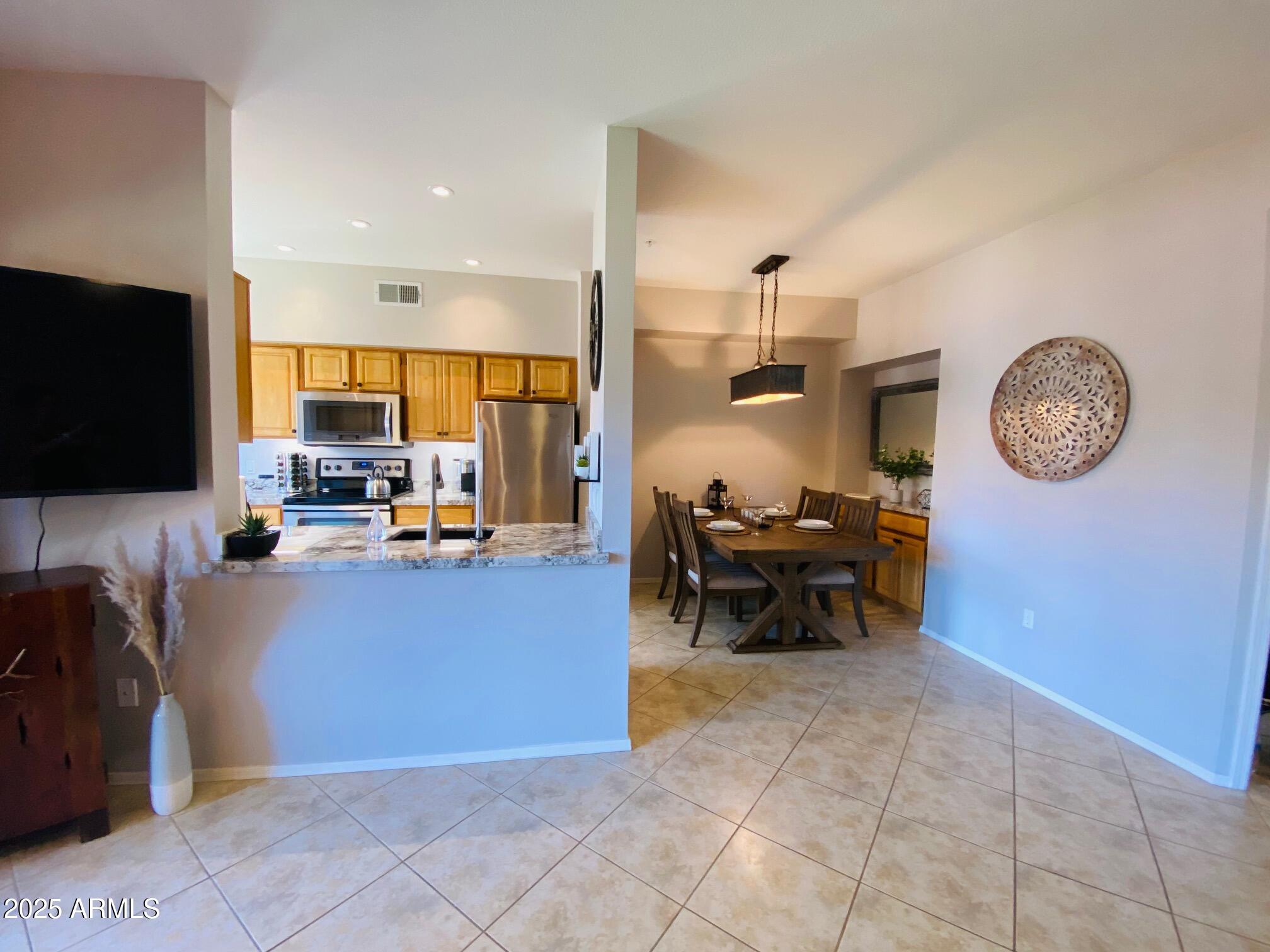 14950 W MOUNTAIN VIEW Boulevard, 2210